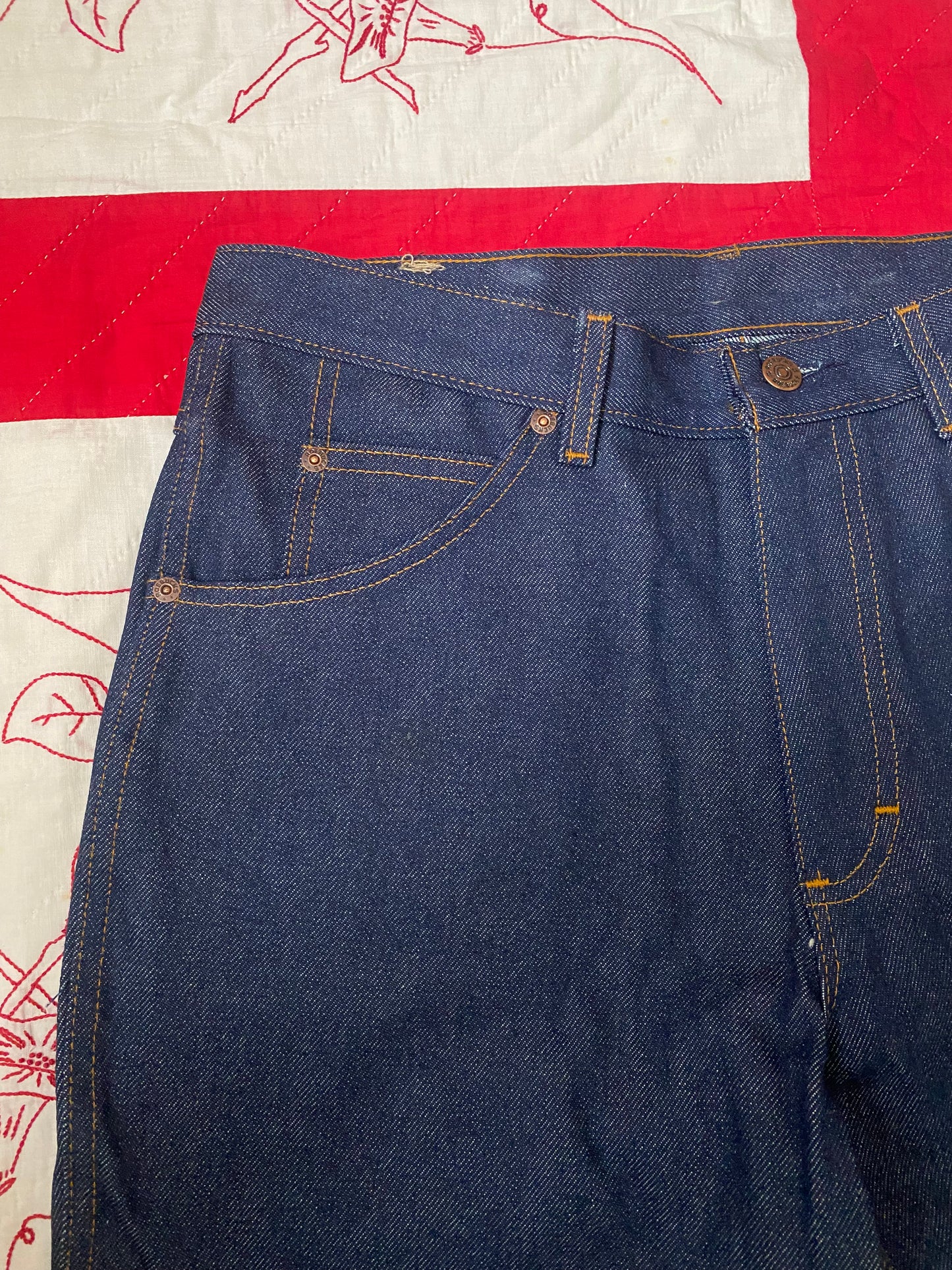 1980s Deadstock Sears Roebucks dark wash denim 33x30