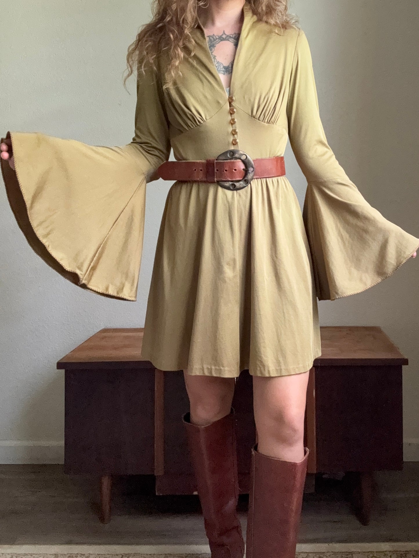 1970s Olive Green Bell Sleeve Mini Dress Medium