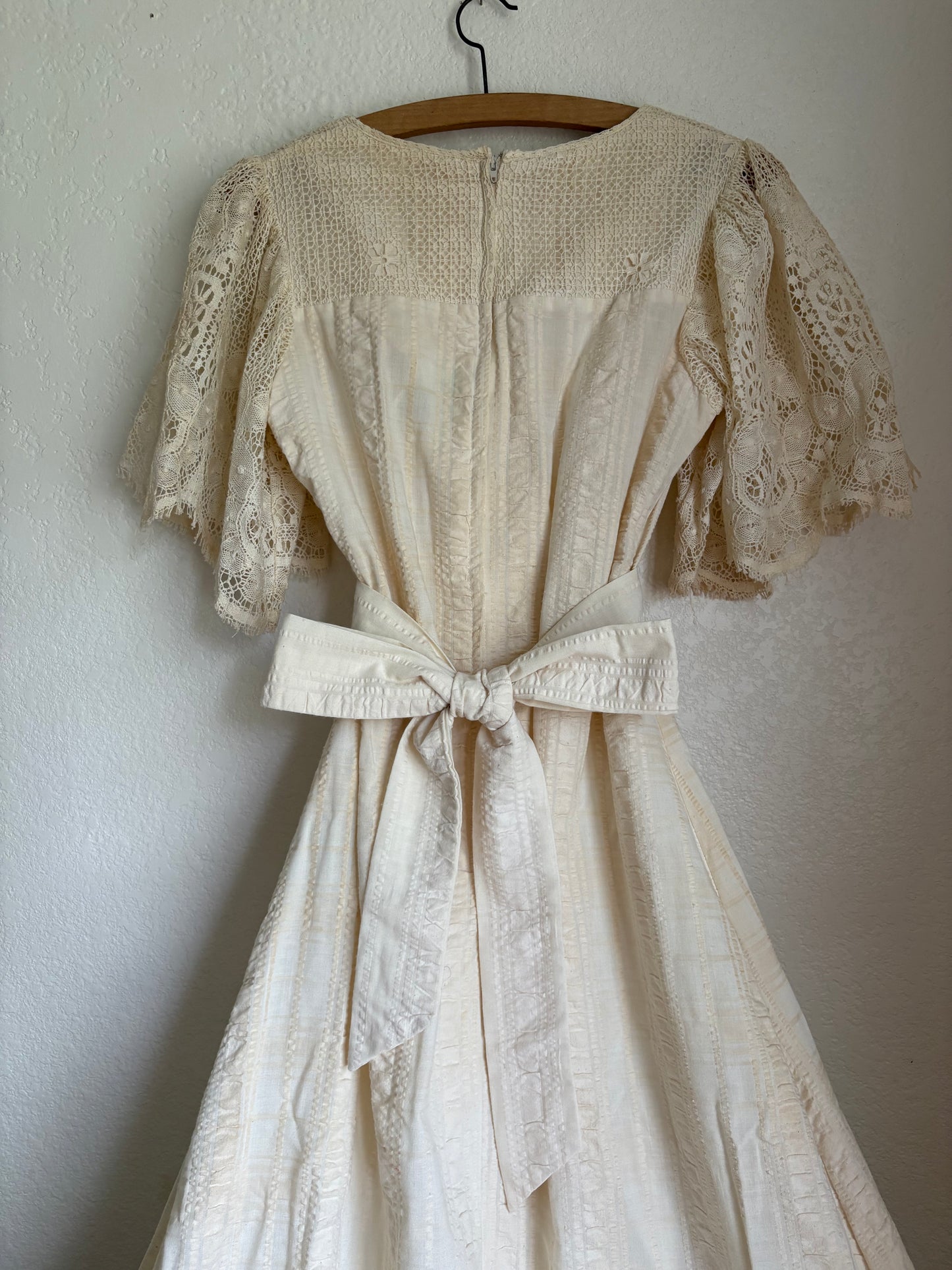 1970s Joy Stevens Ivory Lace Prairie Dress Small Long