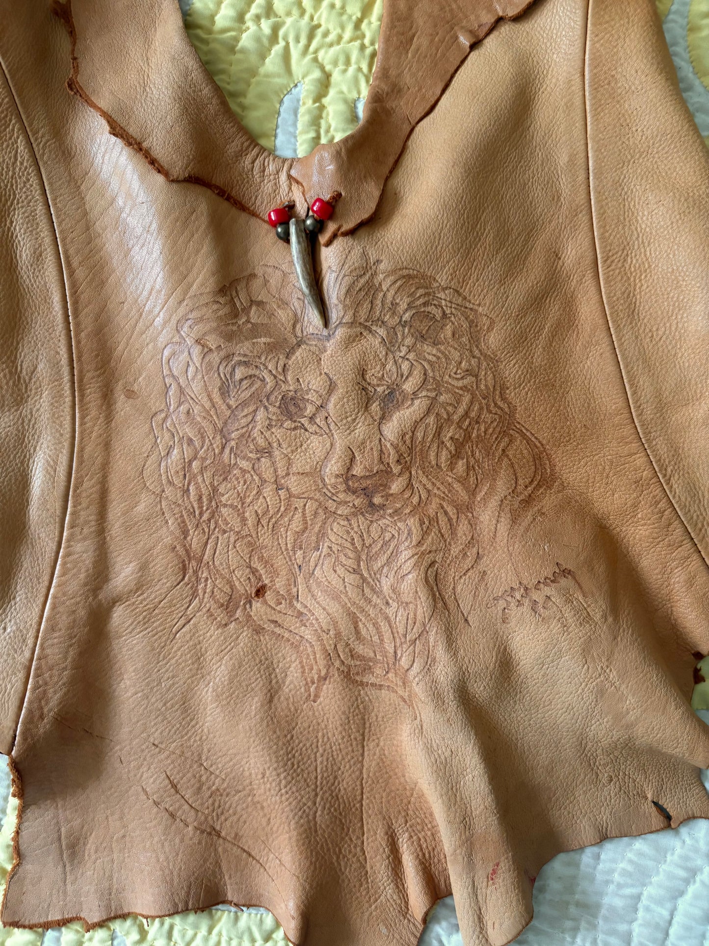 Vintage Tooled Lion Design Buckskin Halter Top Small