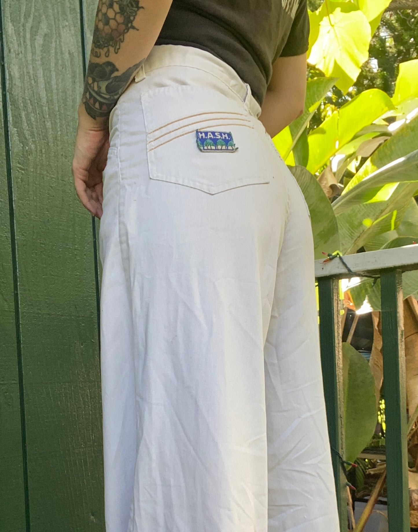 1970s HASH high rise wide leg white wash denim bellbottoms 32x32