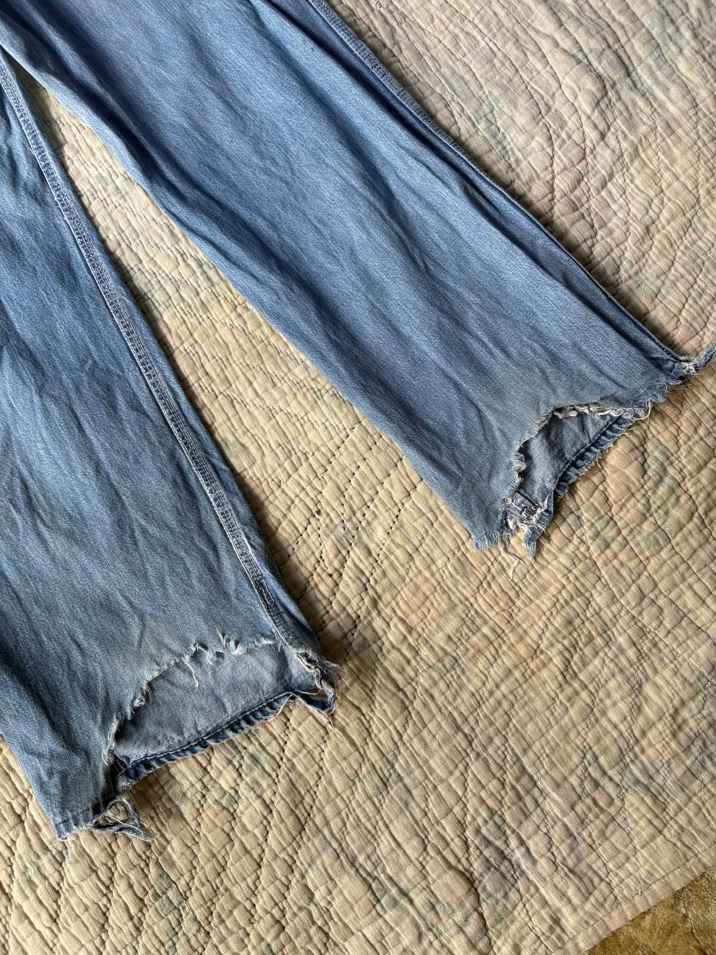 1970s Big Mac light wash denim overalls 32”x31”