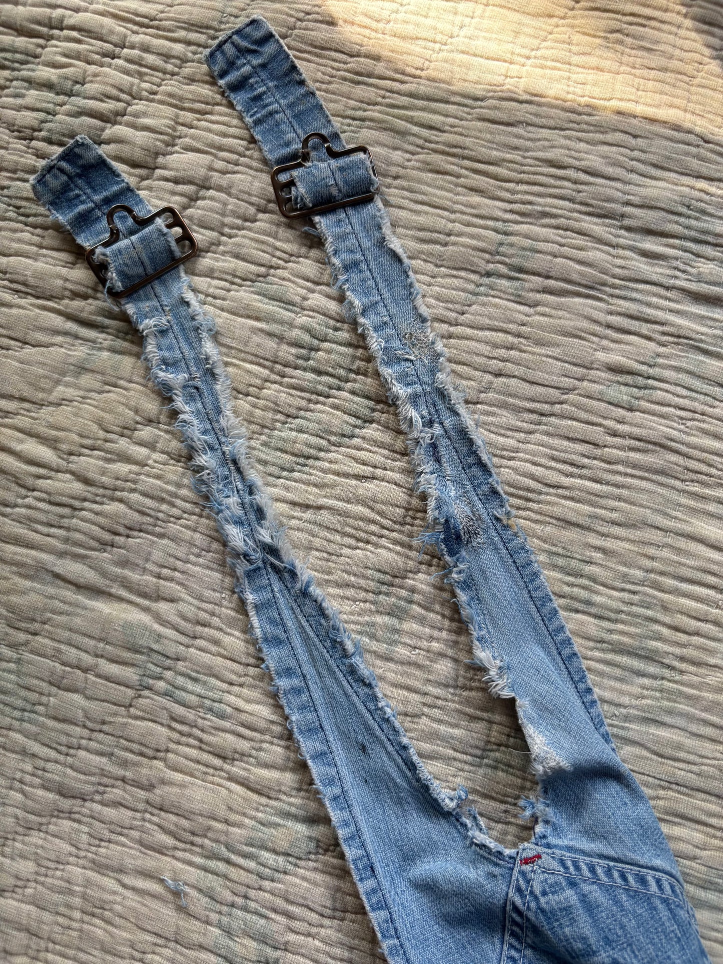 1970s Big Mac light wash denim overalls 32”x31”