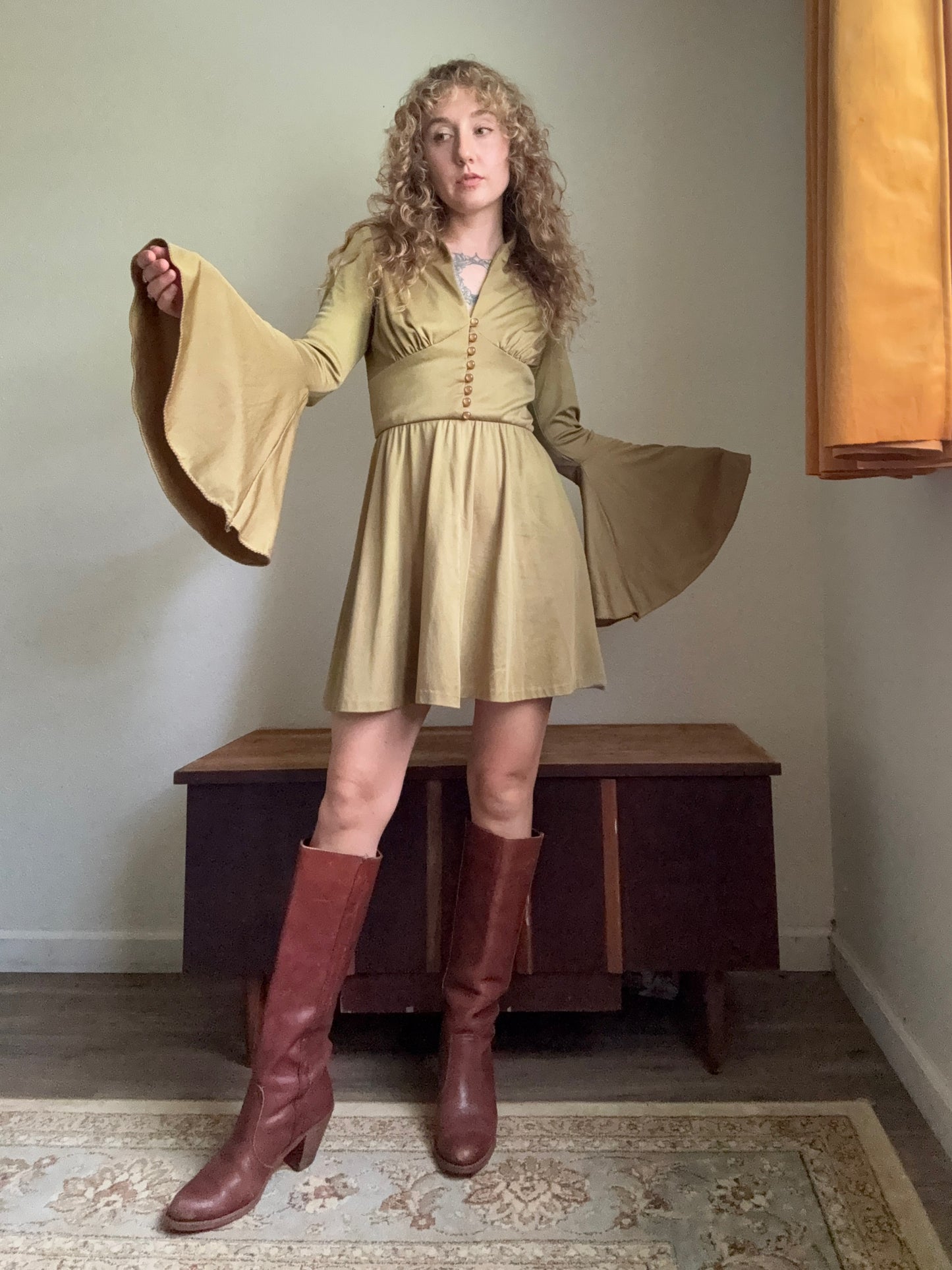1970s Olive Green Bell Sleeve Mini Dress Medium