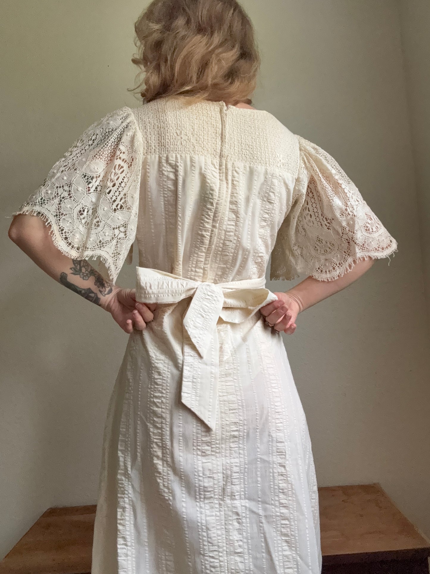 1970s Joy Stevens Ivory Lace Prairie Dress Small Long