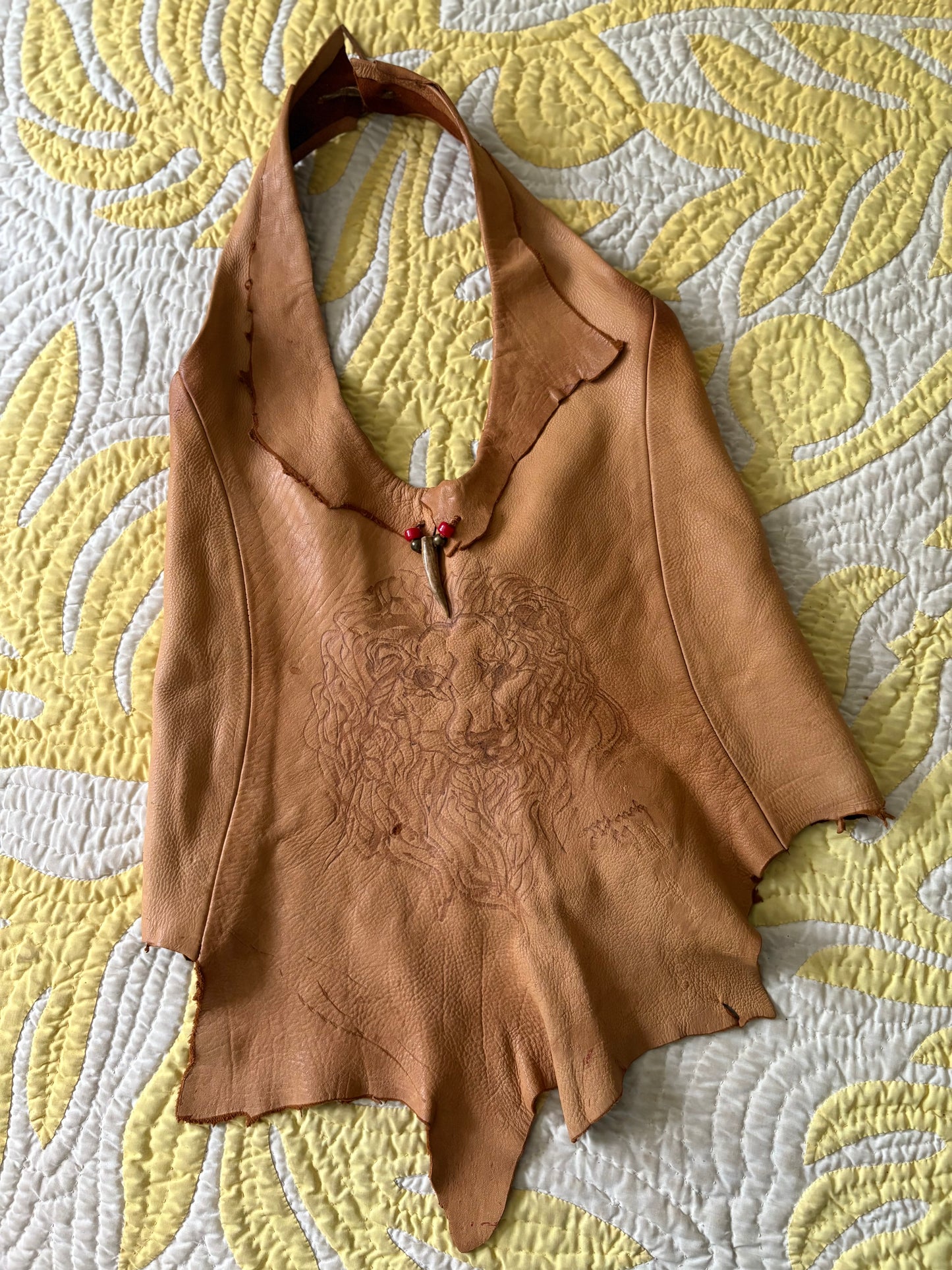 Vintage Tooled Lion Design Buckskin Halter Top Small