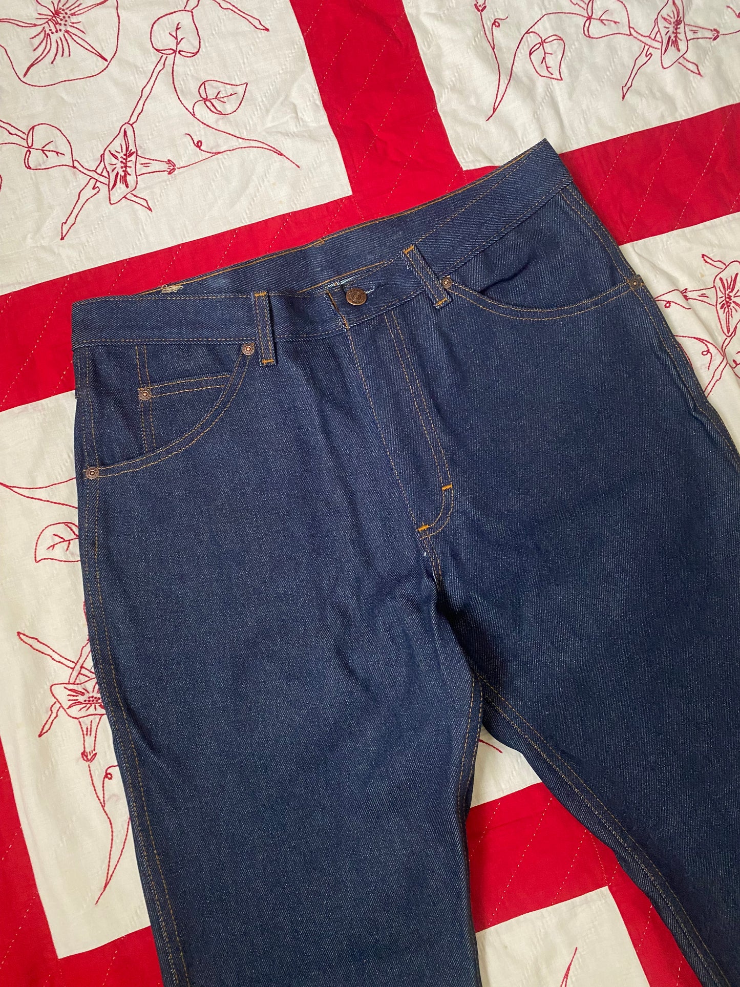 1980s Deadstock Sears Roebucks dark wash denim 33x30