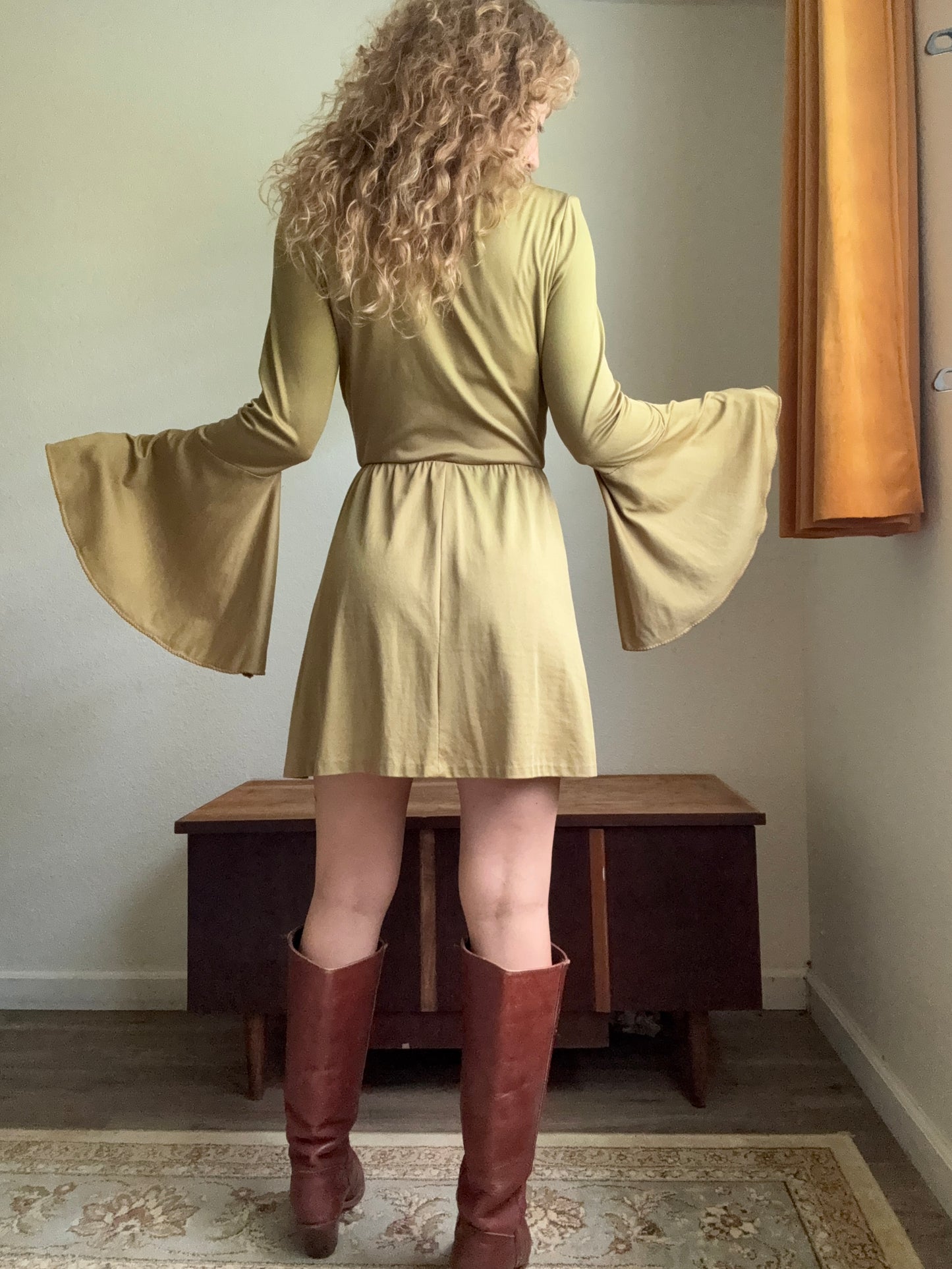 1970s Olive Green Bell Sleeve Mini Dress Medium