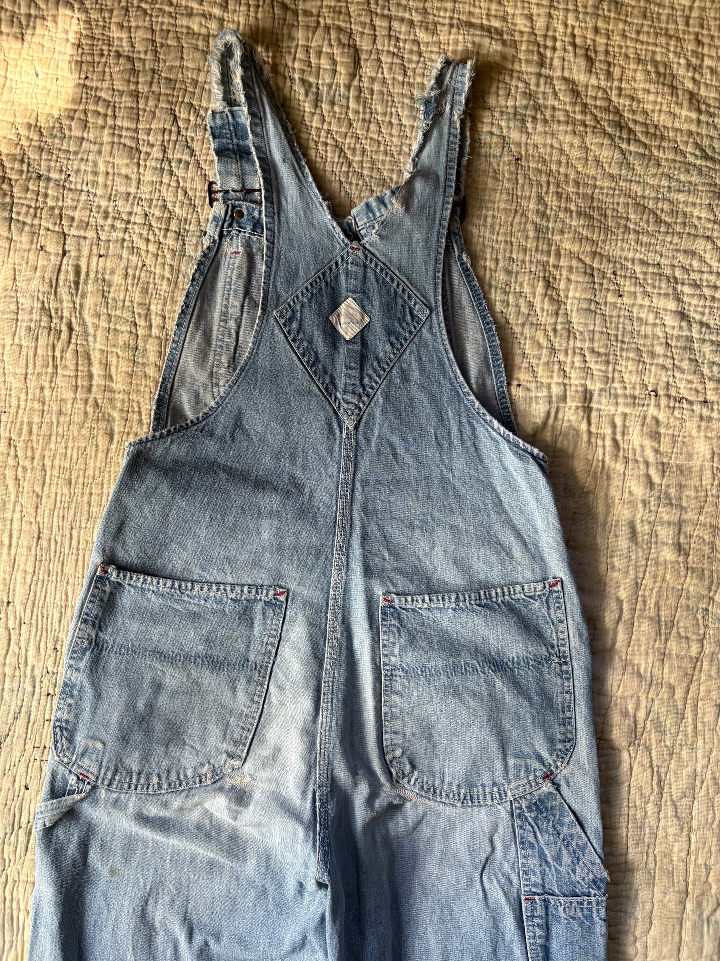 1970s Big Mac light wash denim overalls 32”x31”