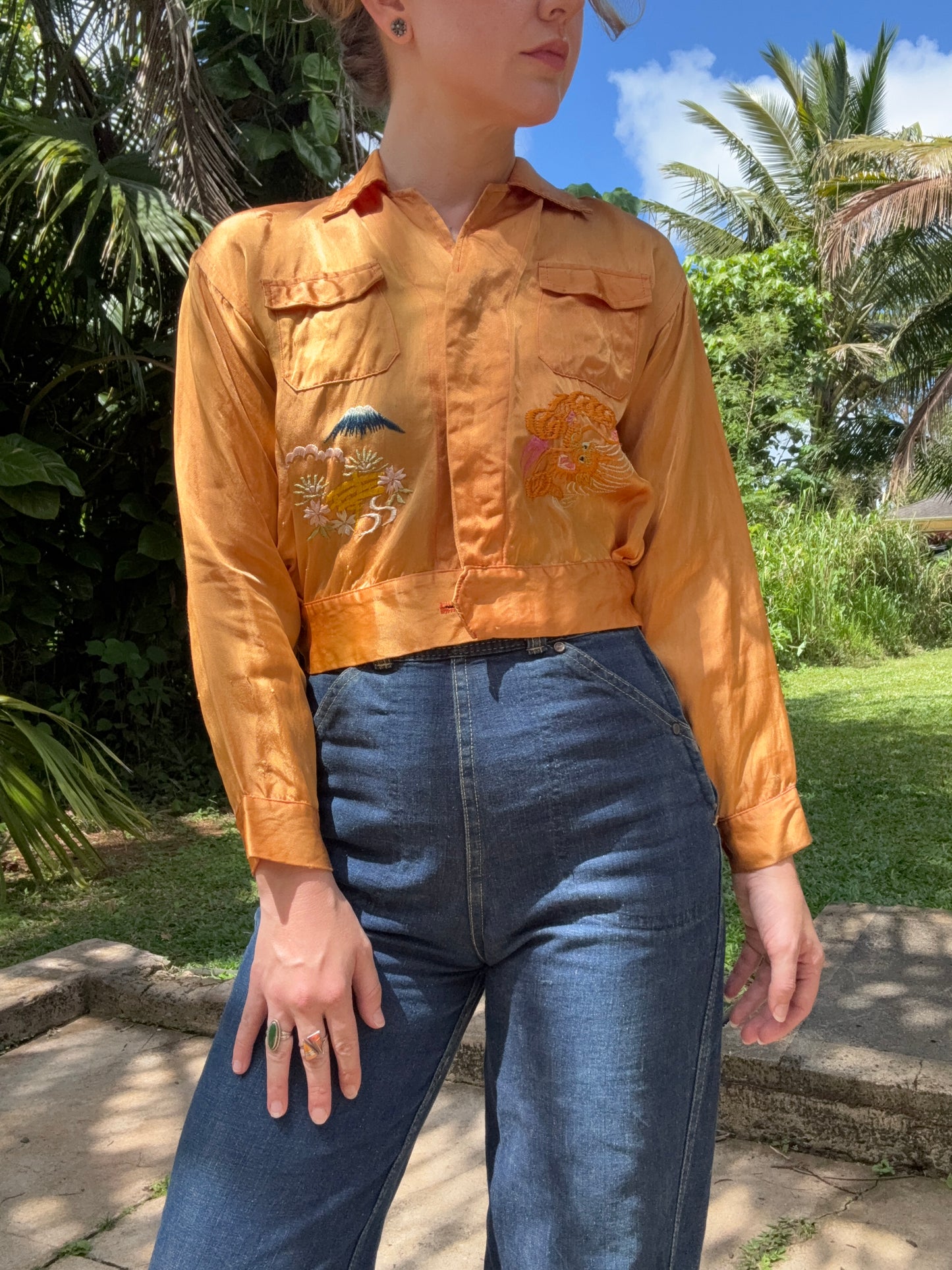 1940s or 1950s WWII Souvenir Sukajan Japan Embroidered Satin Jacket Small
