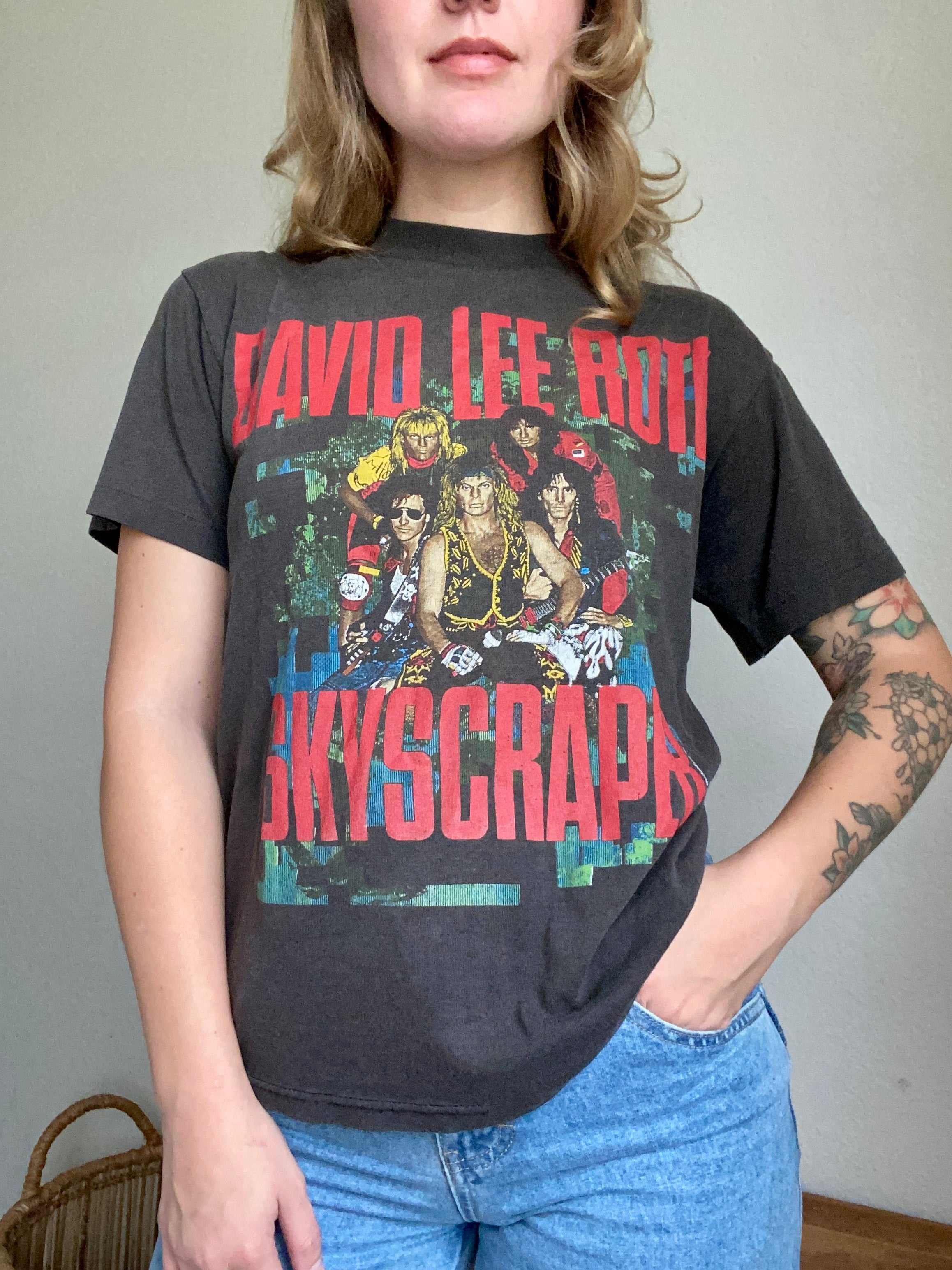 1988 SkyScraper selling David Lee Roth T-Shirt