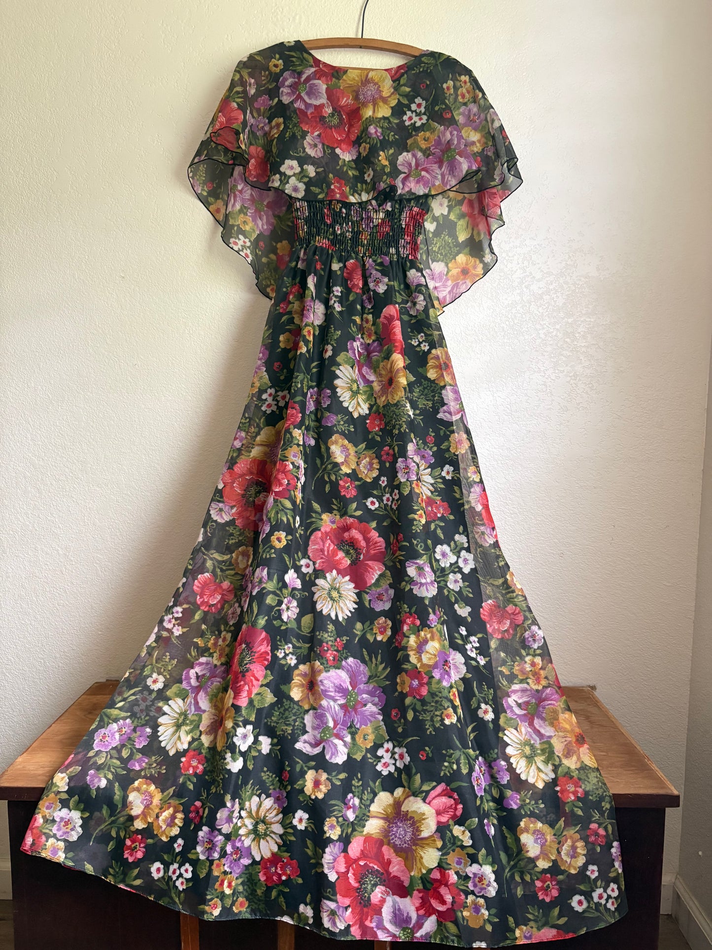 1970s Poppy Floral Print Shawl Maxi Dress Small Long