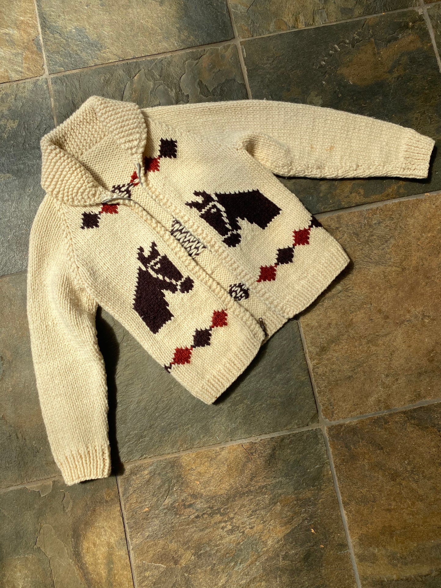 60s/70s Hand Knit Horse Shawl Sweater