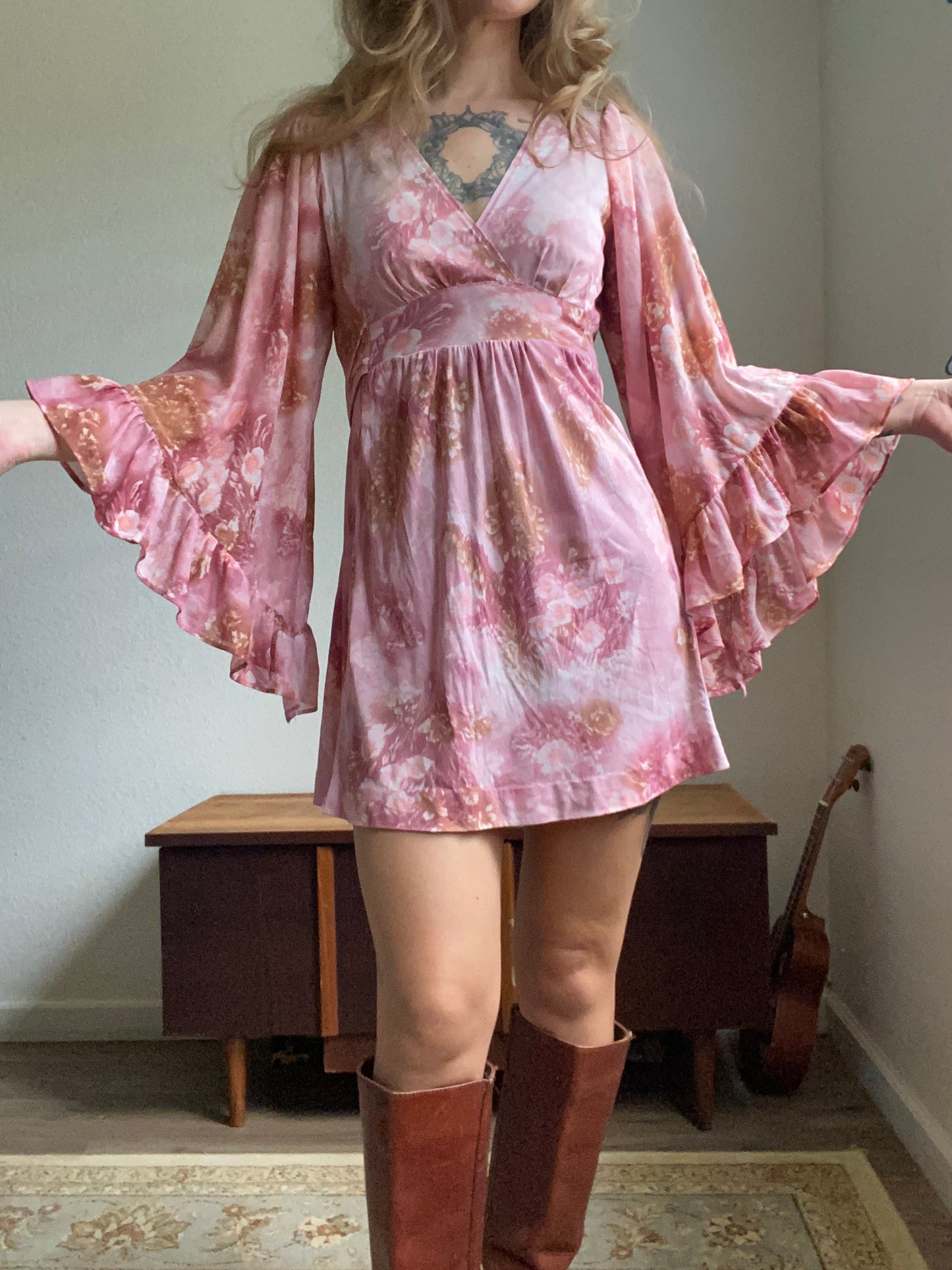 1970s Pink Floral Angel Sleeve Mini dress/ shirt XS S