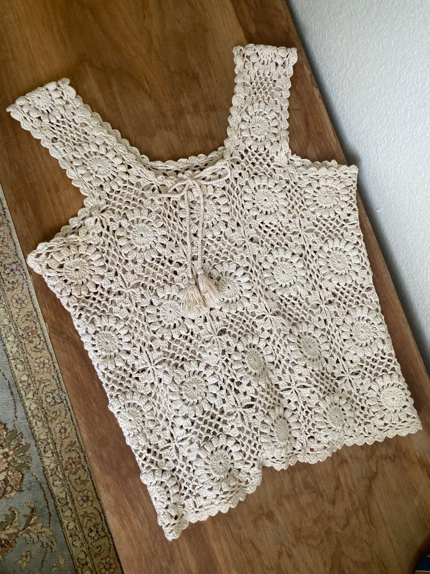 70s /80s floral crotchet tank top