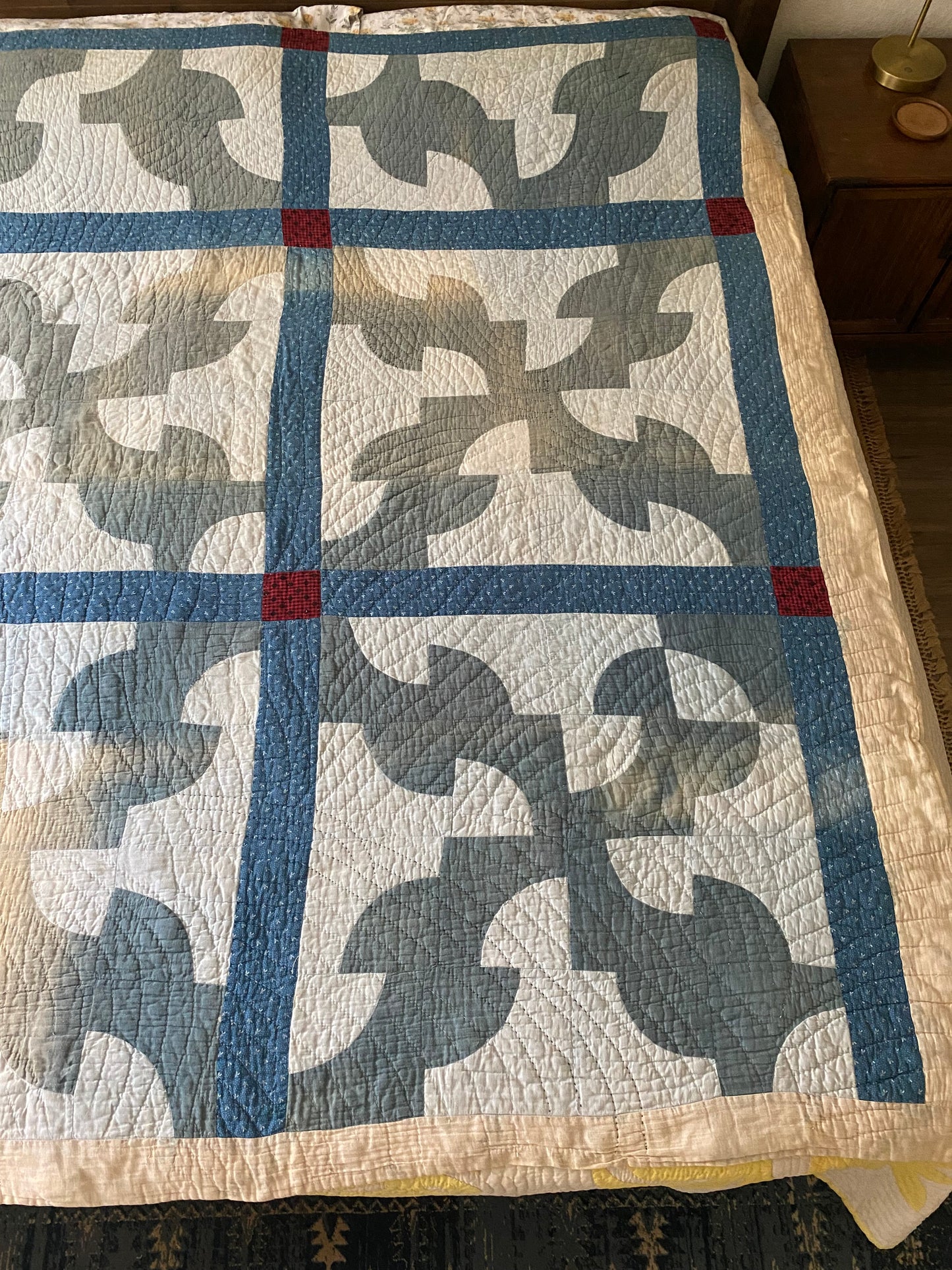 Antique Early 1900s Blue Calico Drunkards Path Quilt