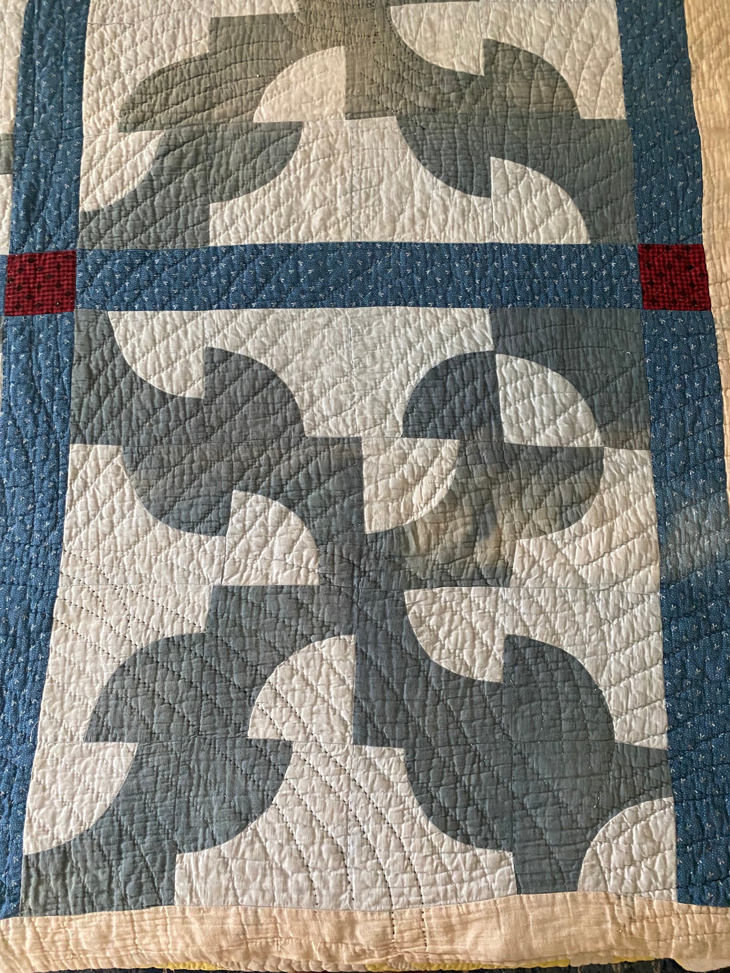 Antique Early 1900s Blue Calico Drunkards Path Quilt