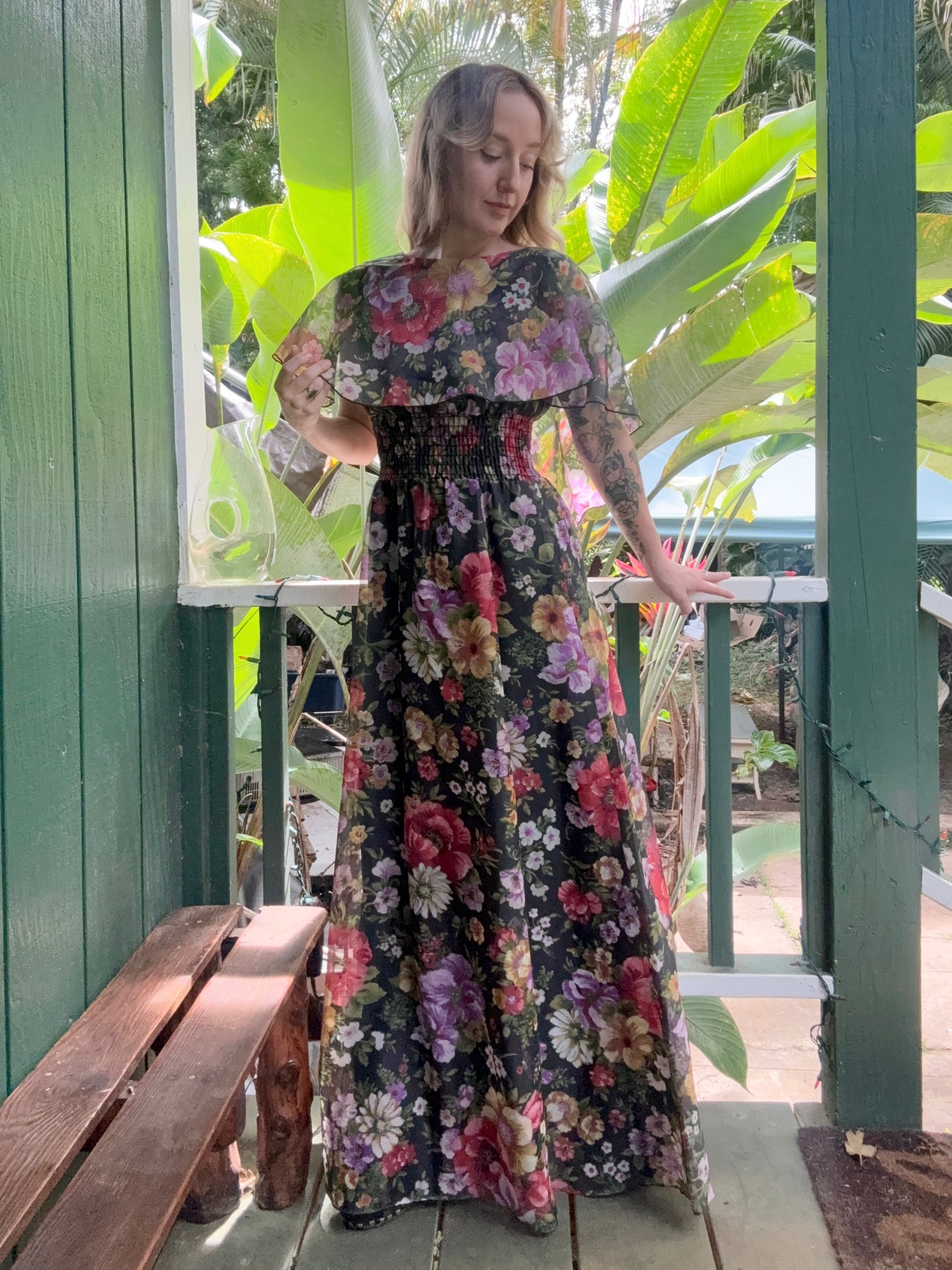 1970s Poppy Floral Print Shawl Maxi Dress Small Long