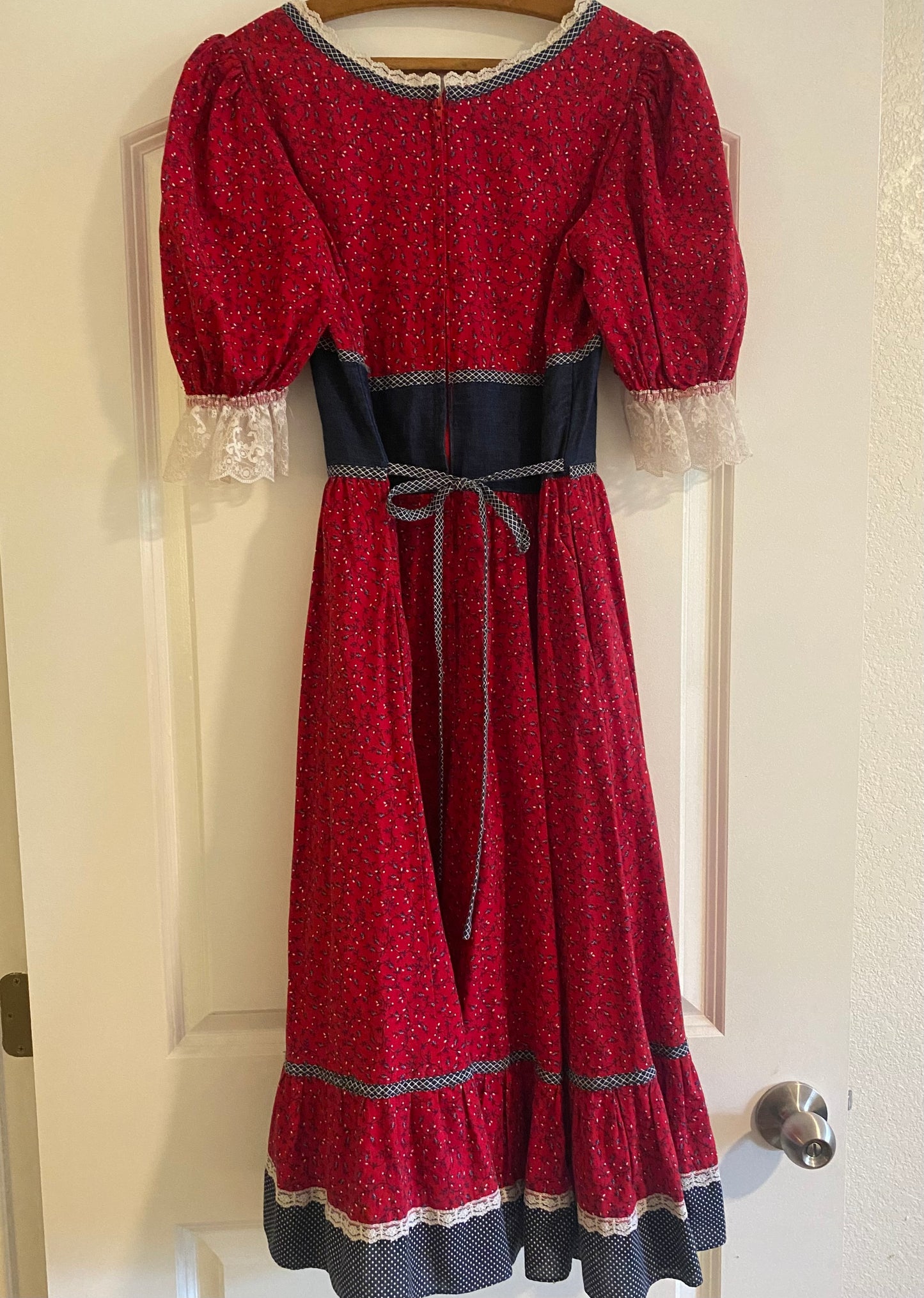 1970s Gunne Sax Red Calico Corset Dress size 11