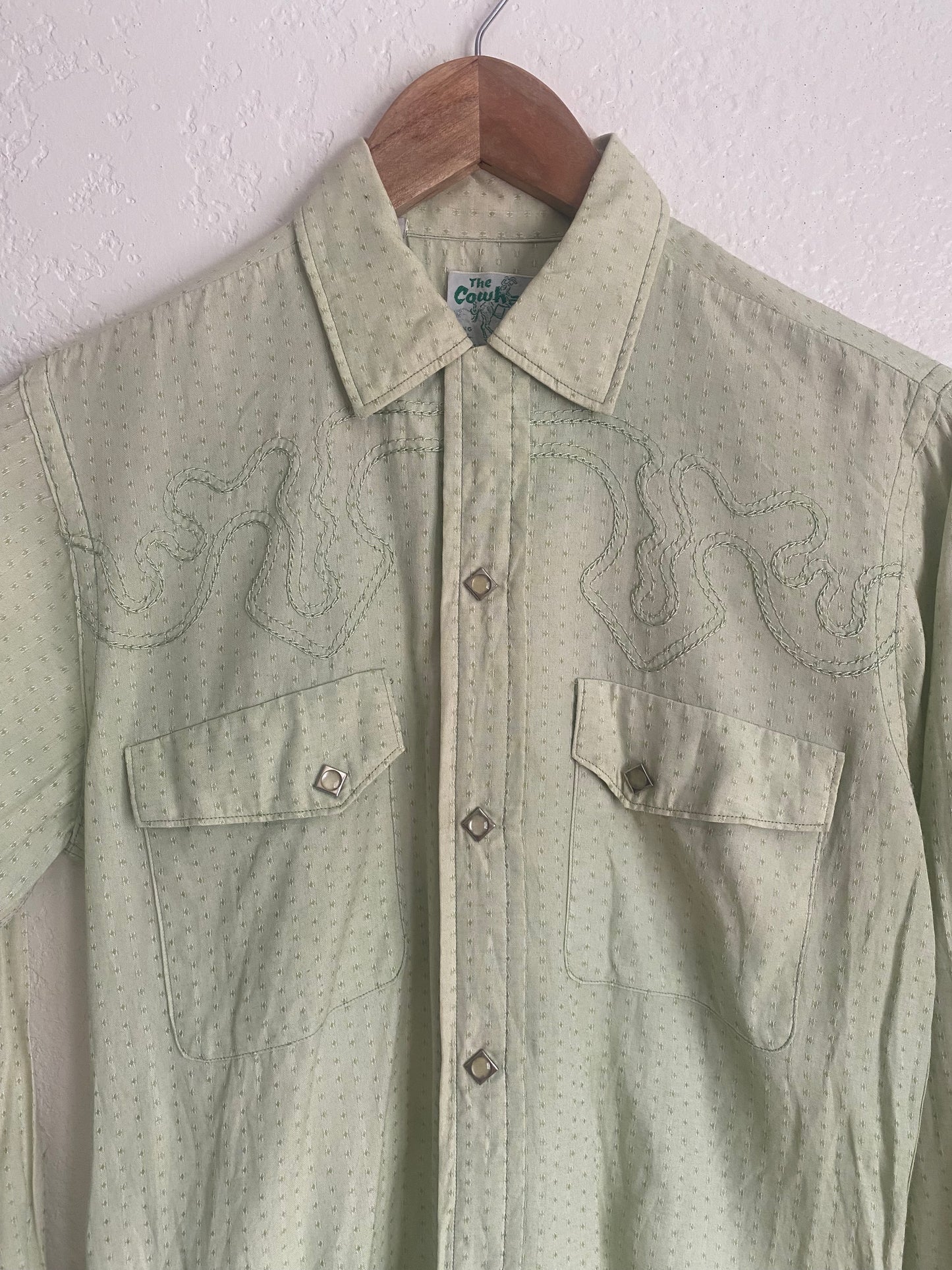 1960s The Cowhand Western chain stitch pearl snaps button up light green small