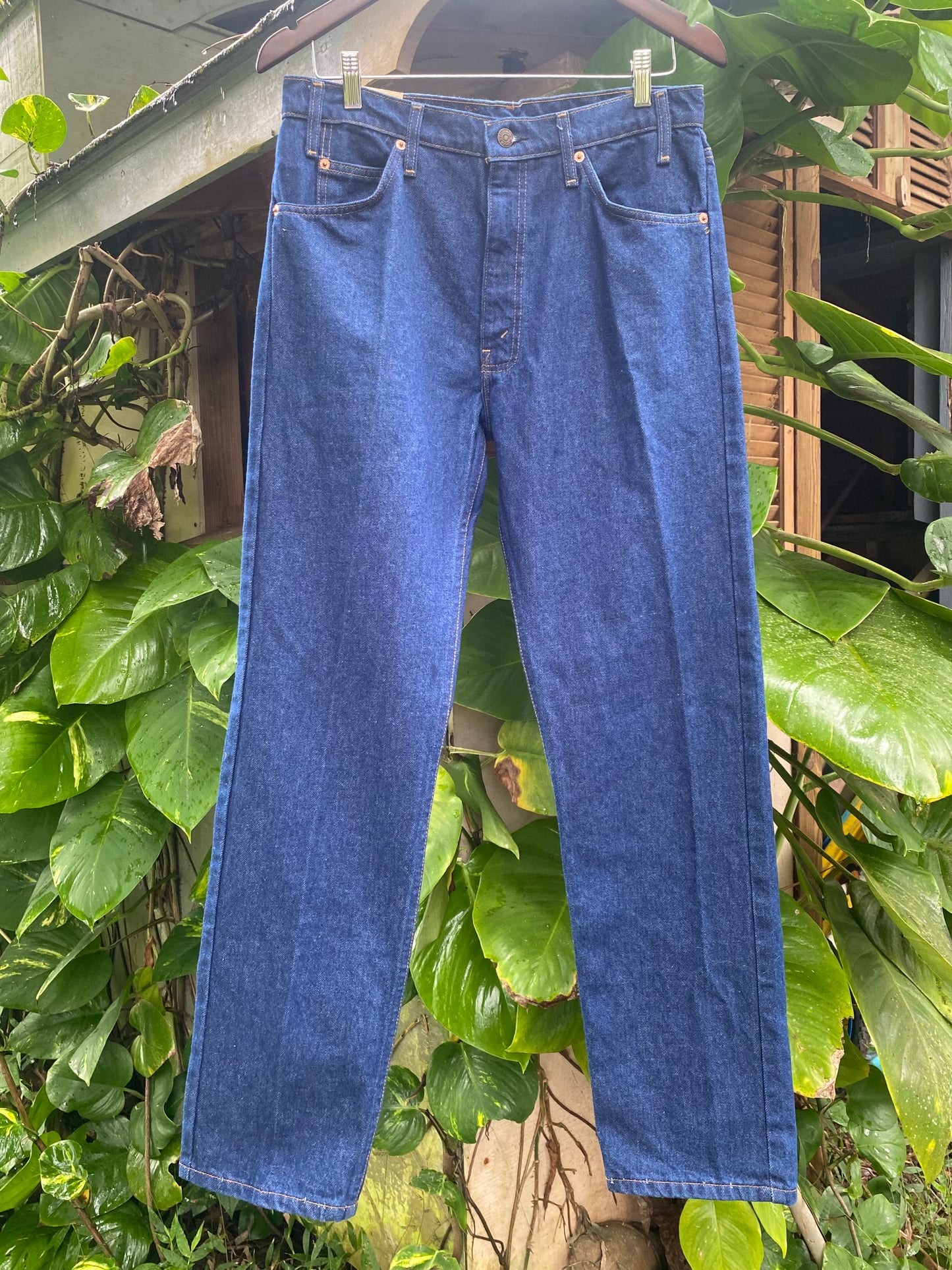 1980s Deadstock Levi’s 505 orange tab jeans 34 x 32