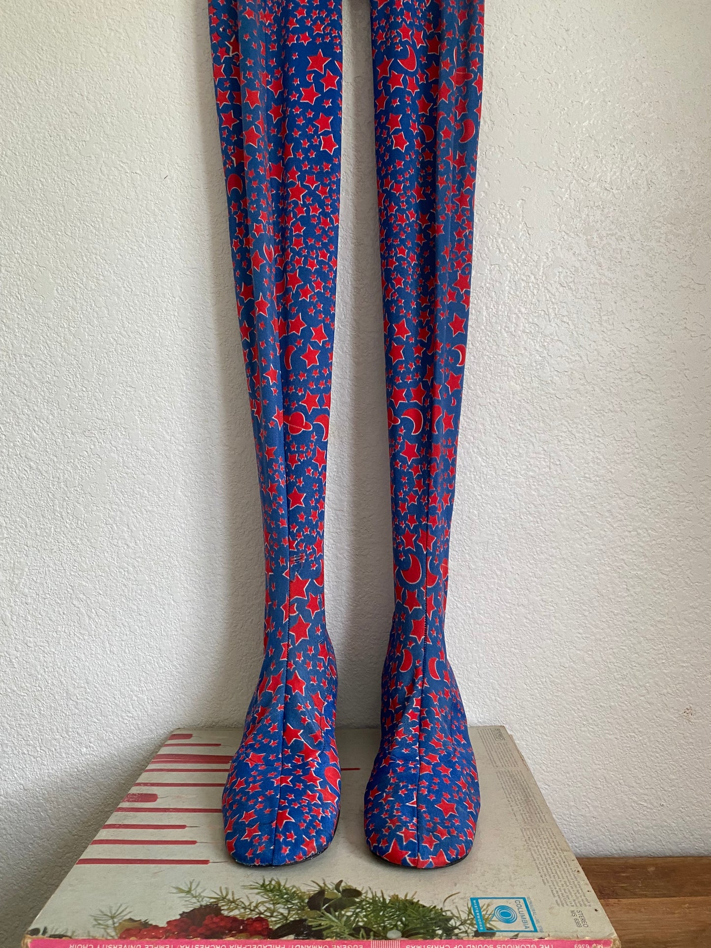 1960s Pan T Boots Rare Mod Print Stars and Moons Sz 8