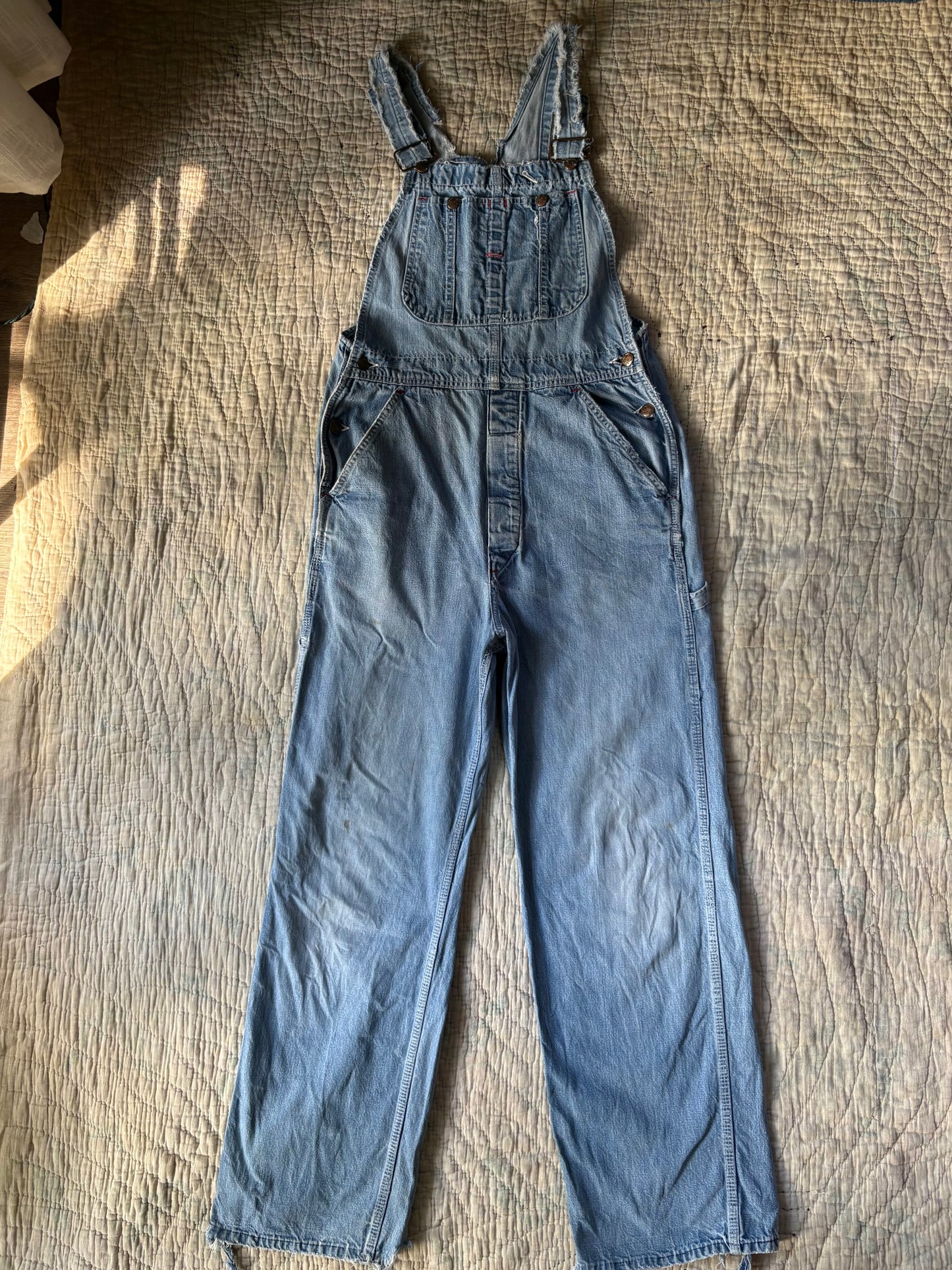 1970s Big Mac light wash denim overalls 32”x31”