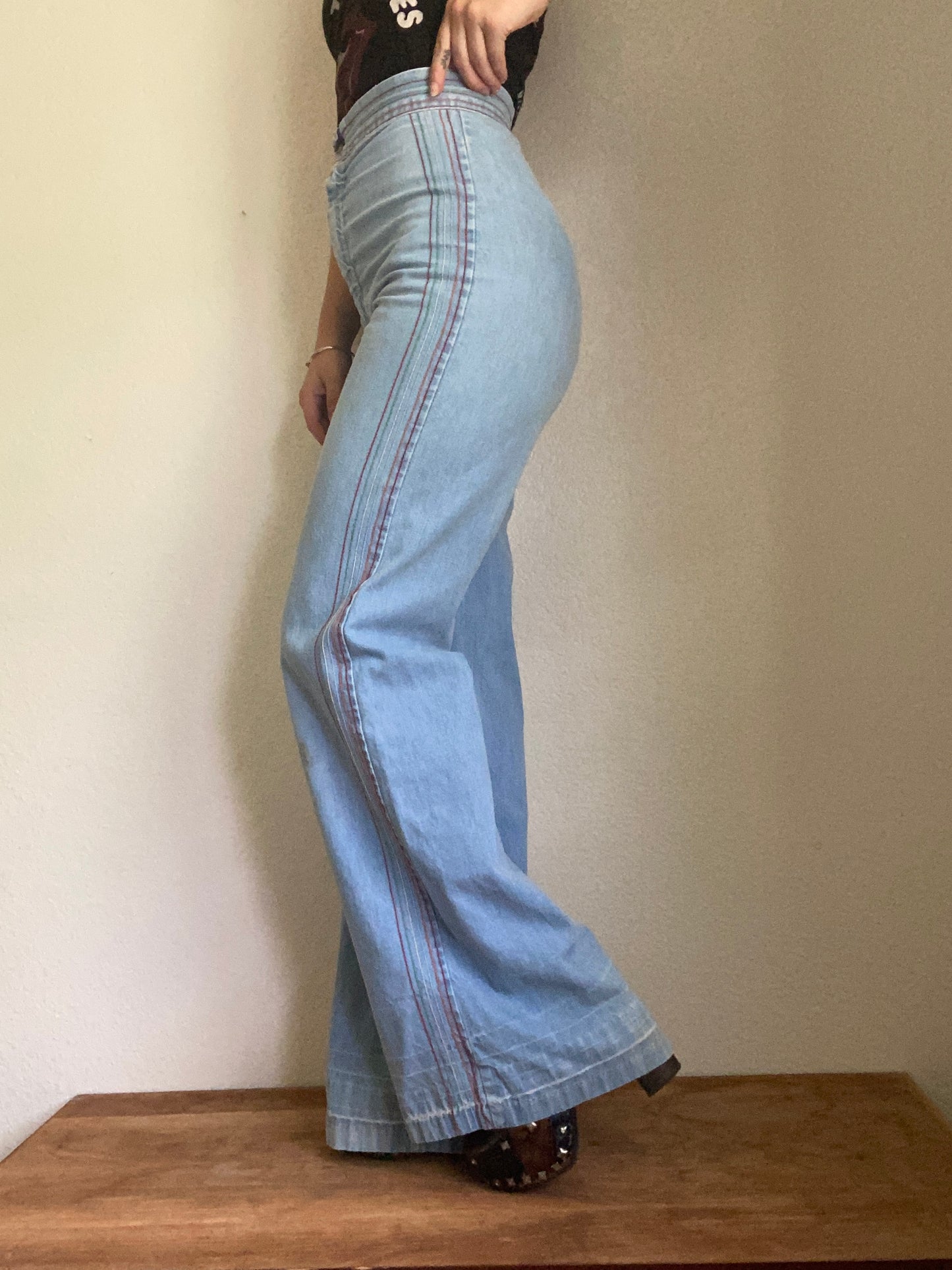 1970s Rainbow Embroidery Denim Bell Bottoms 25” waist