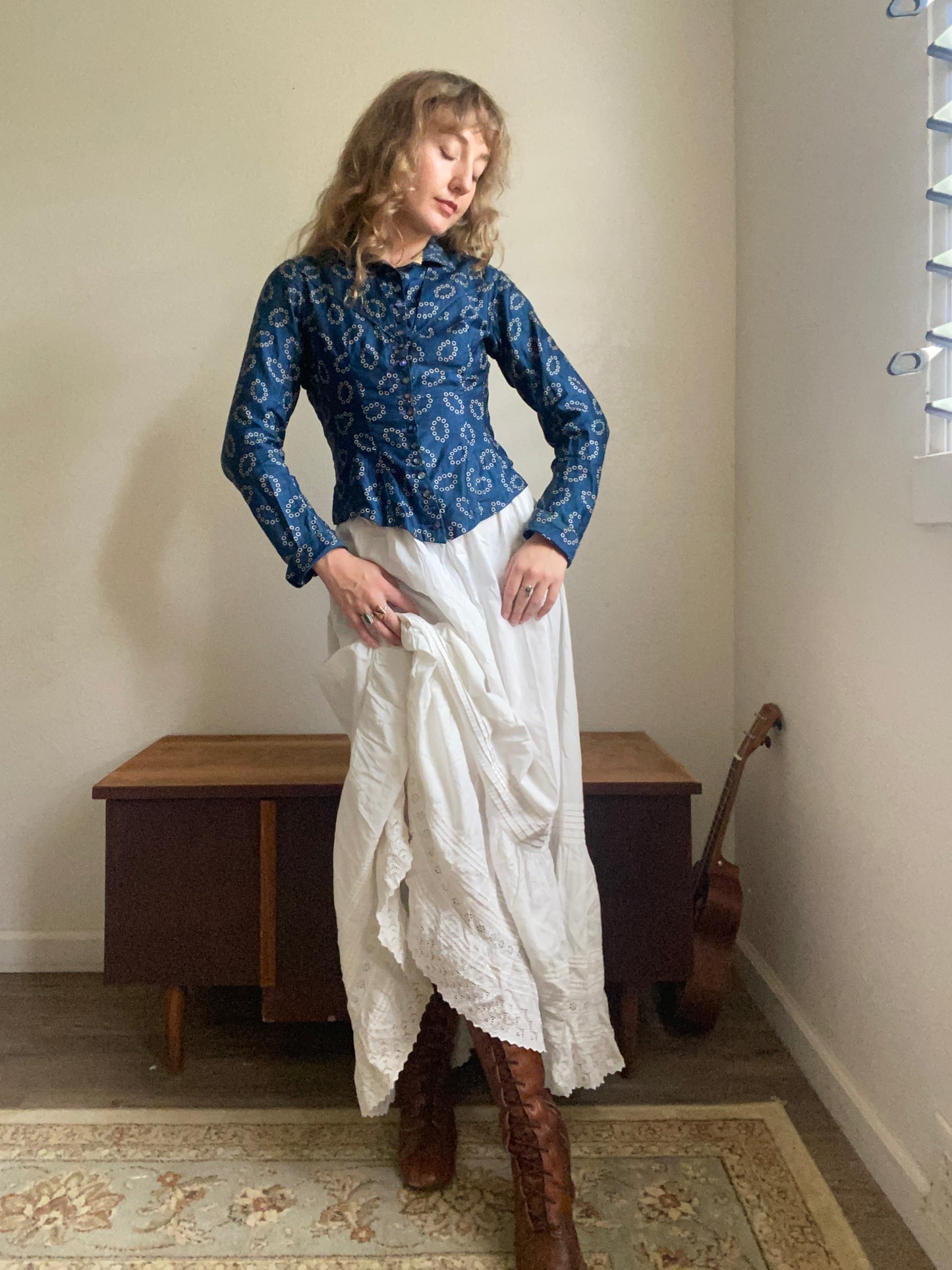 Late 1800s Early 1900s Antique Blue Cotton Calico Bodice Blouse