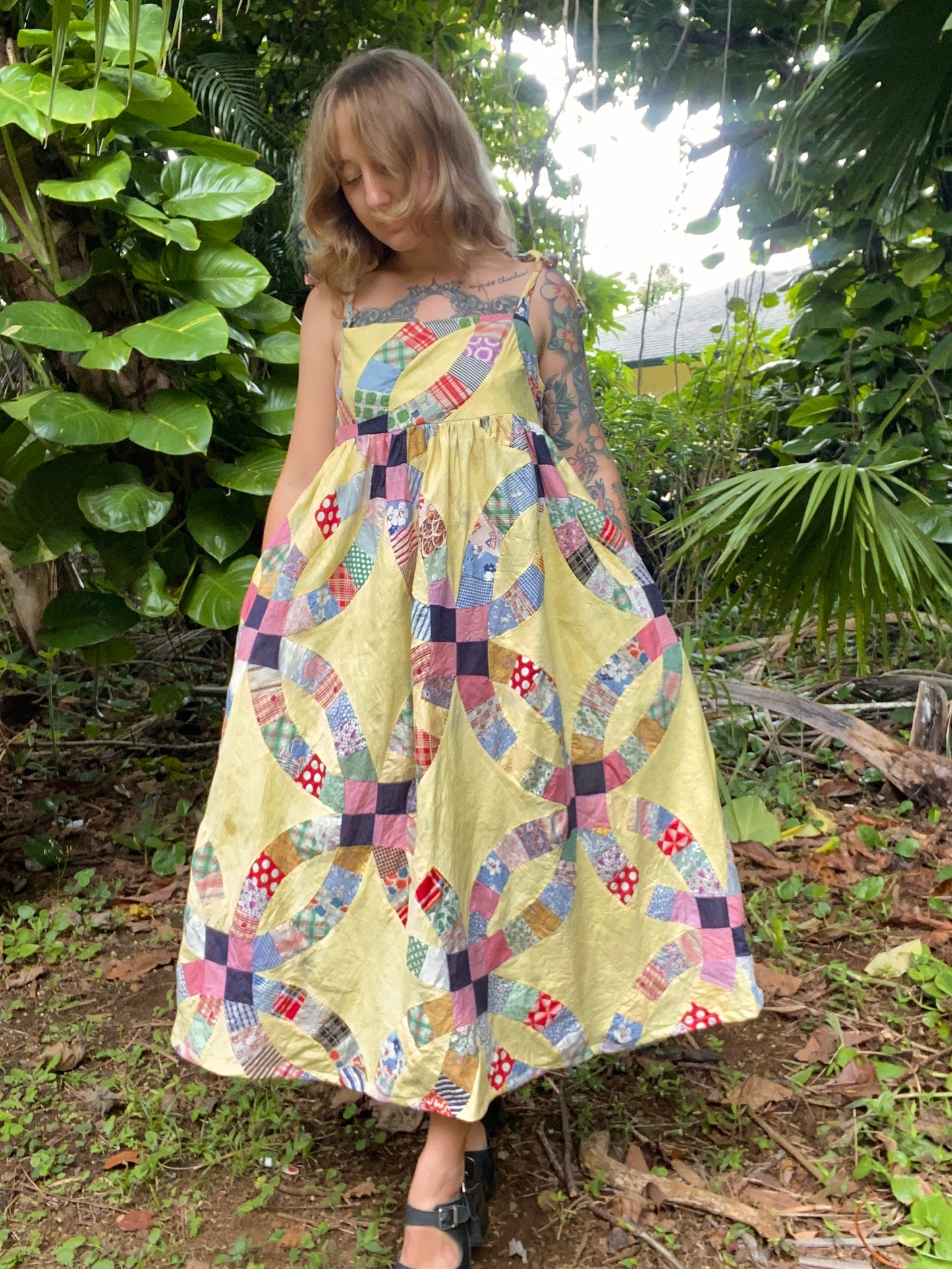 1940s Wedding Ring Feed Sack Quilt Topper Dress