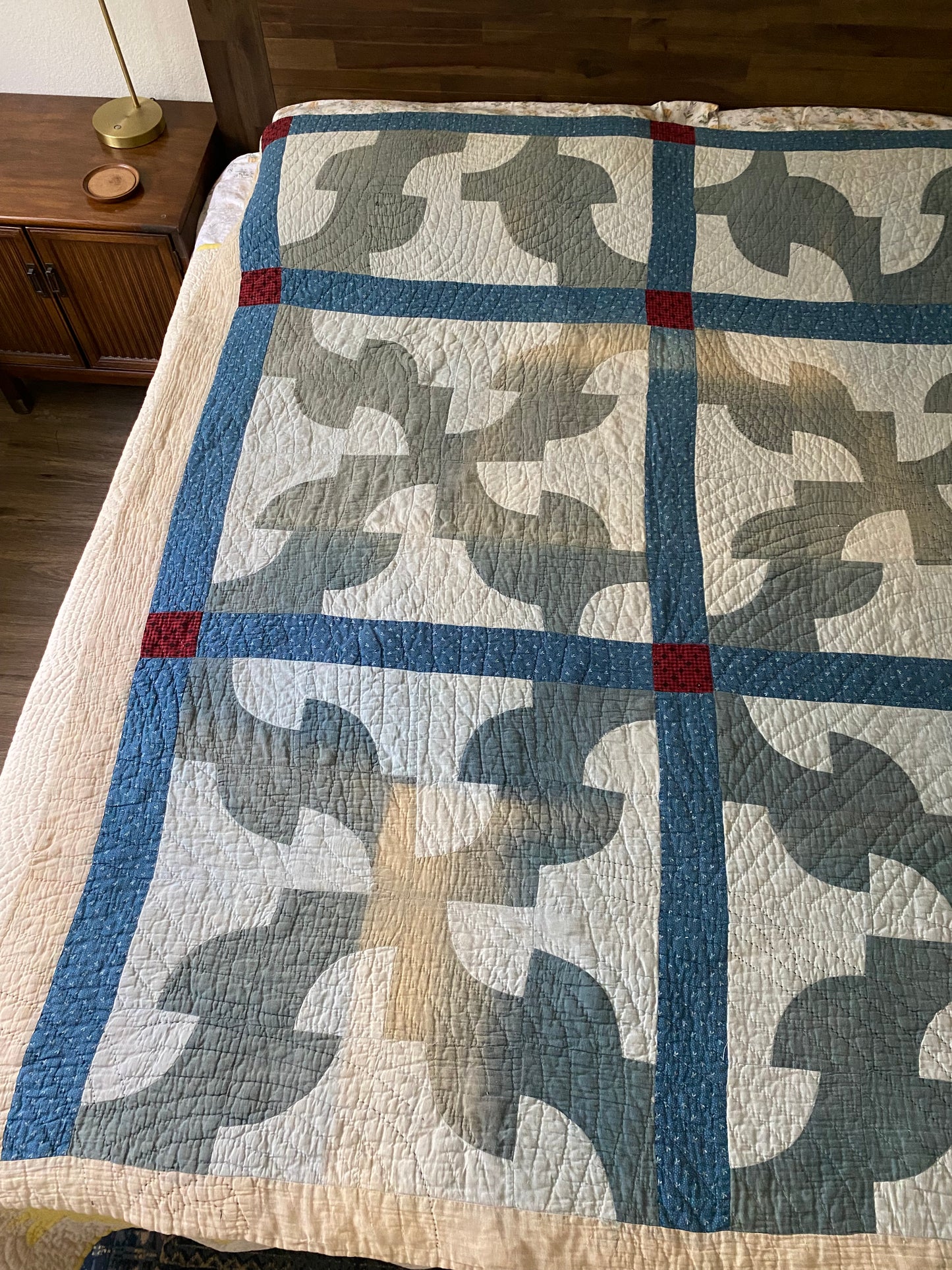 Antique Early 1900s Blue Calico Drunkards Path Quilt