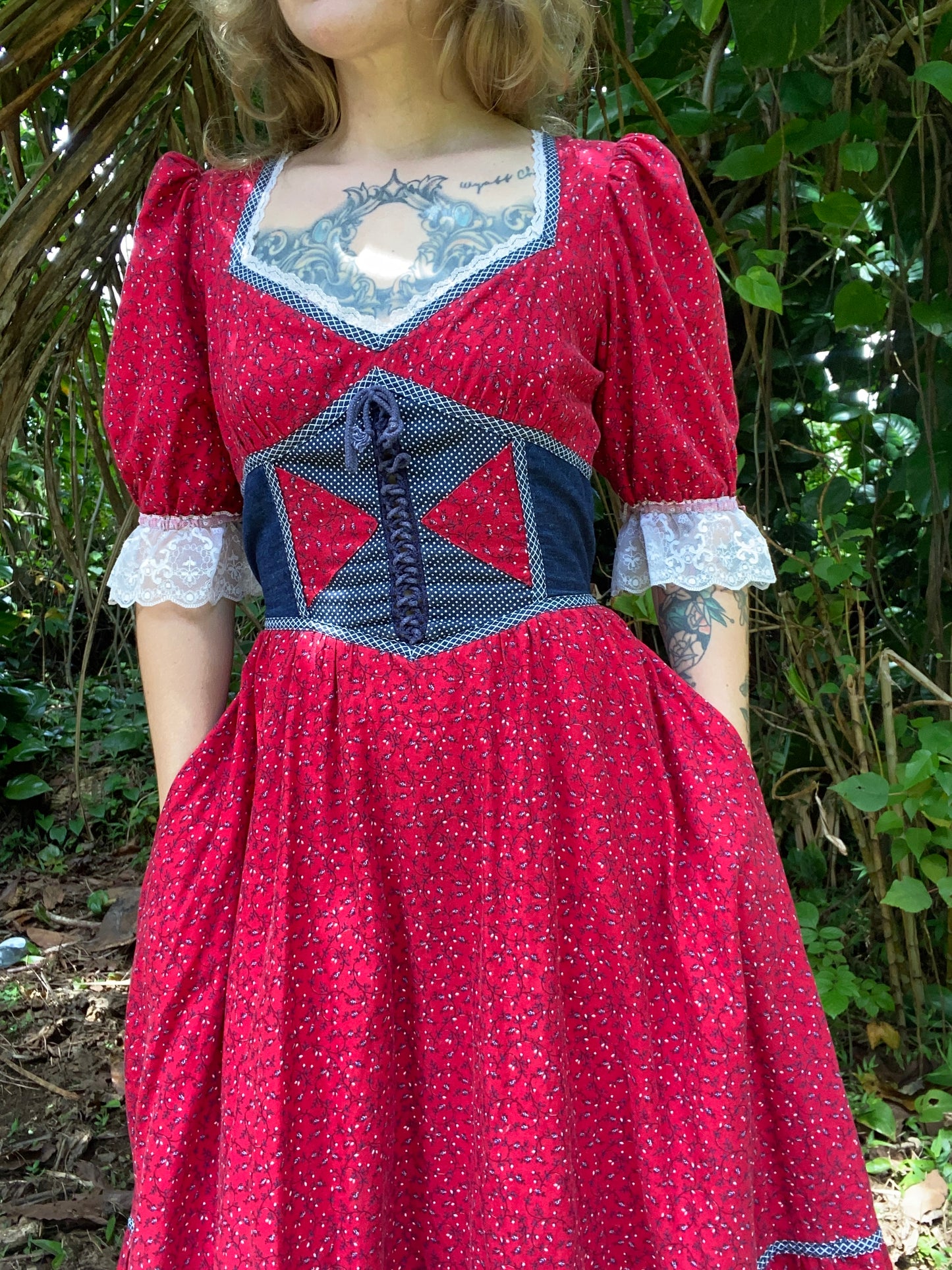 1970s Gunne Sax Red Calico Corset Dress size 11