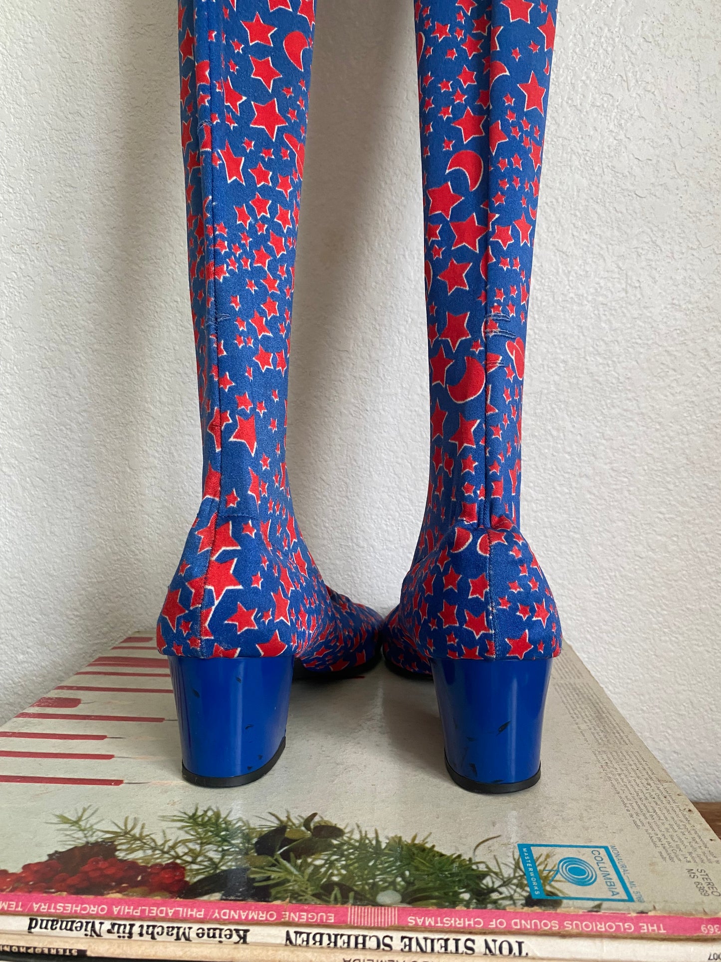 1960s Pan T Boots Rare Mod Print Stars and Moons Sz 8