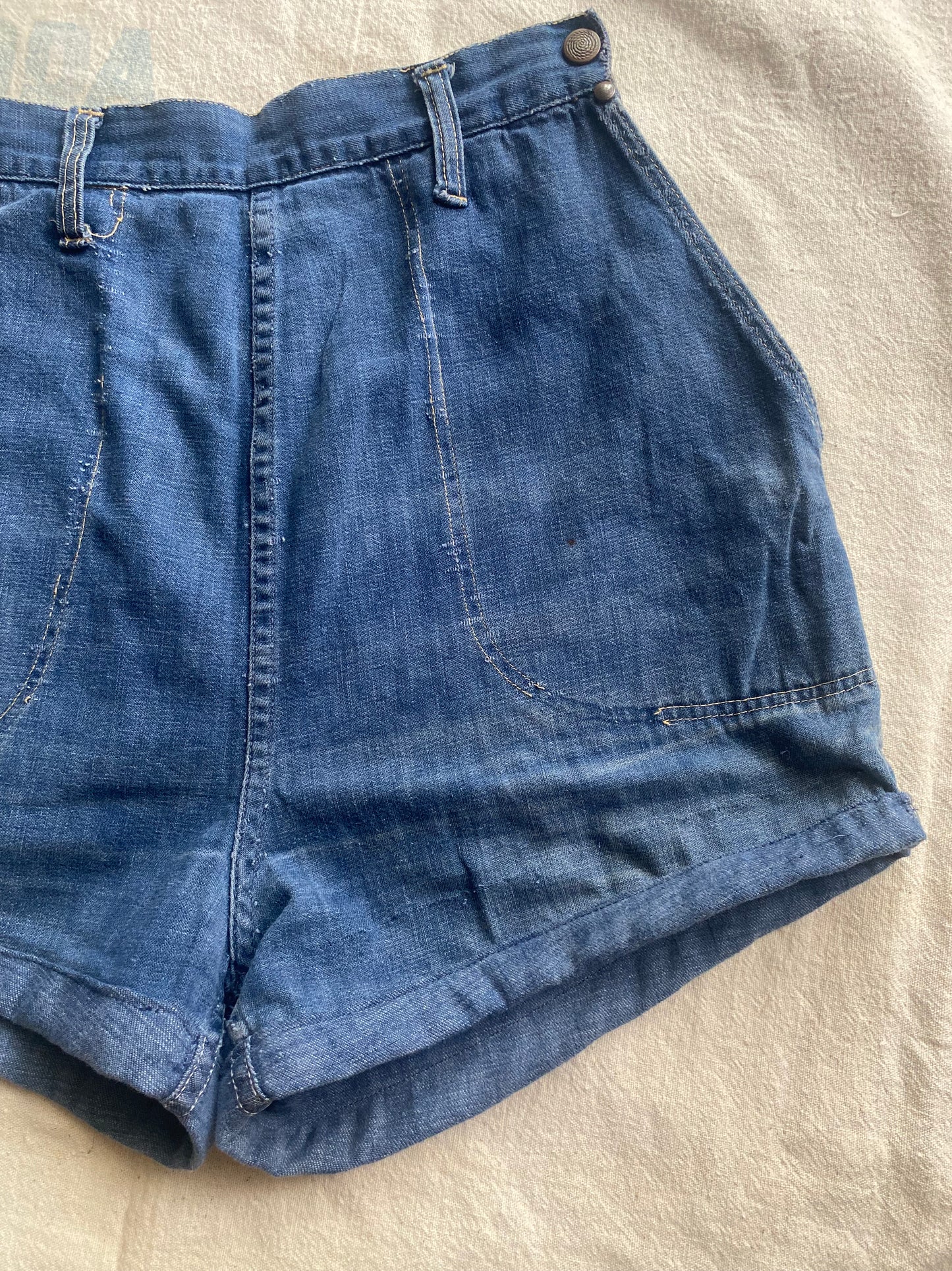 1950s Side Zip Cuffed Denim Shorts