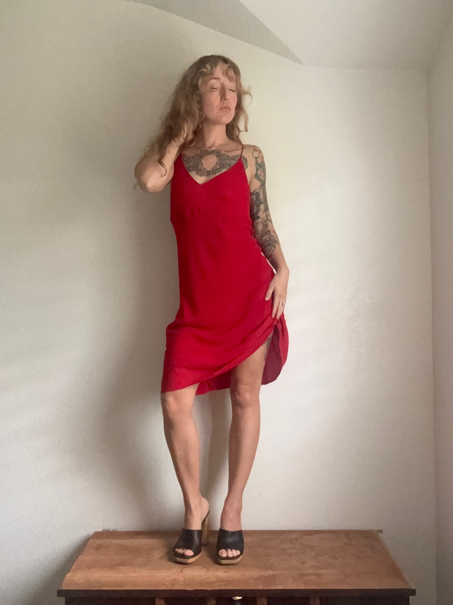 1990s Kamellia by P.R. Red Cocktail dress Medium