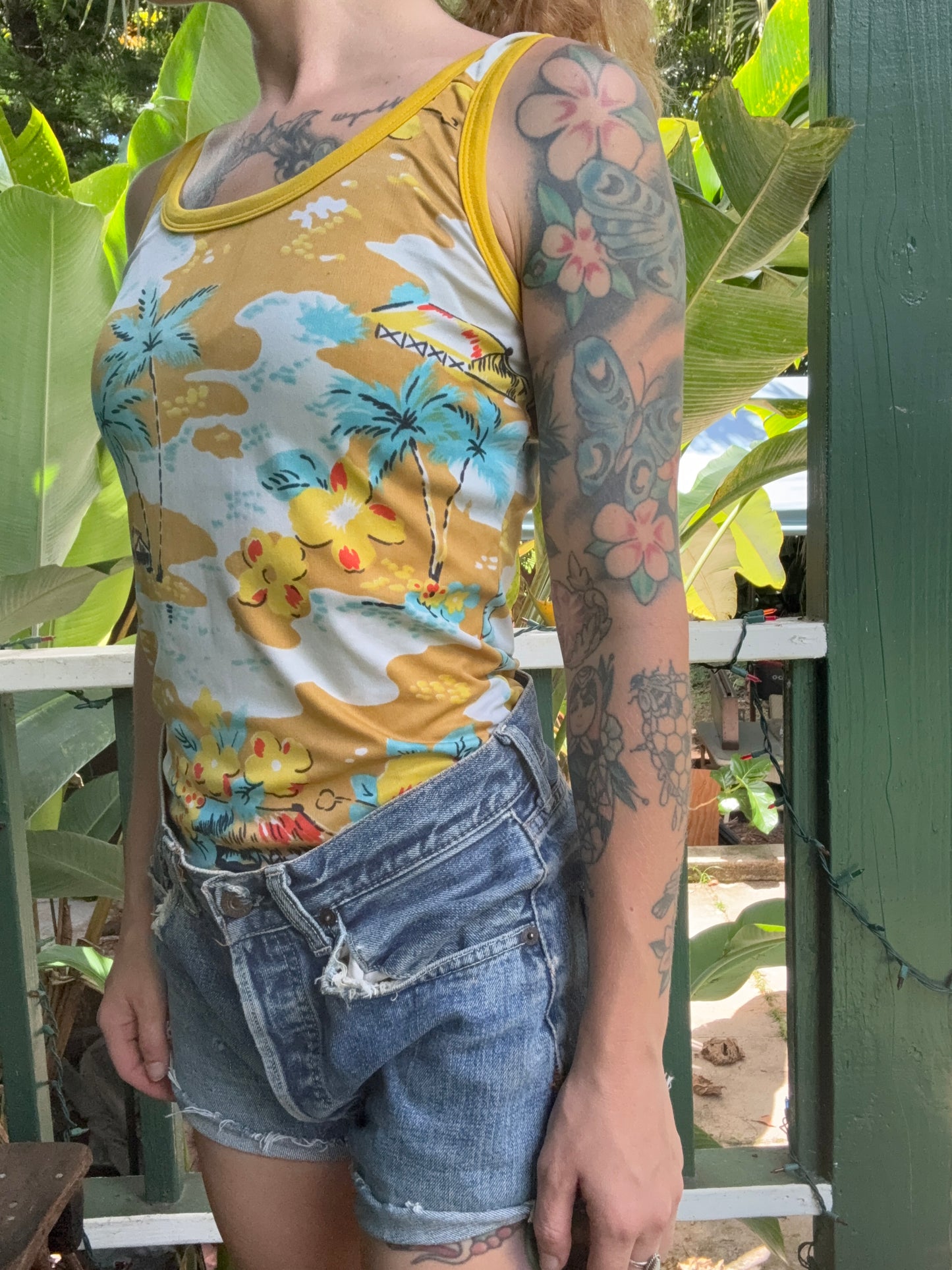 1970s Hawaiian Aloha print Nylon tank top