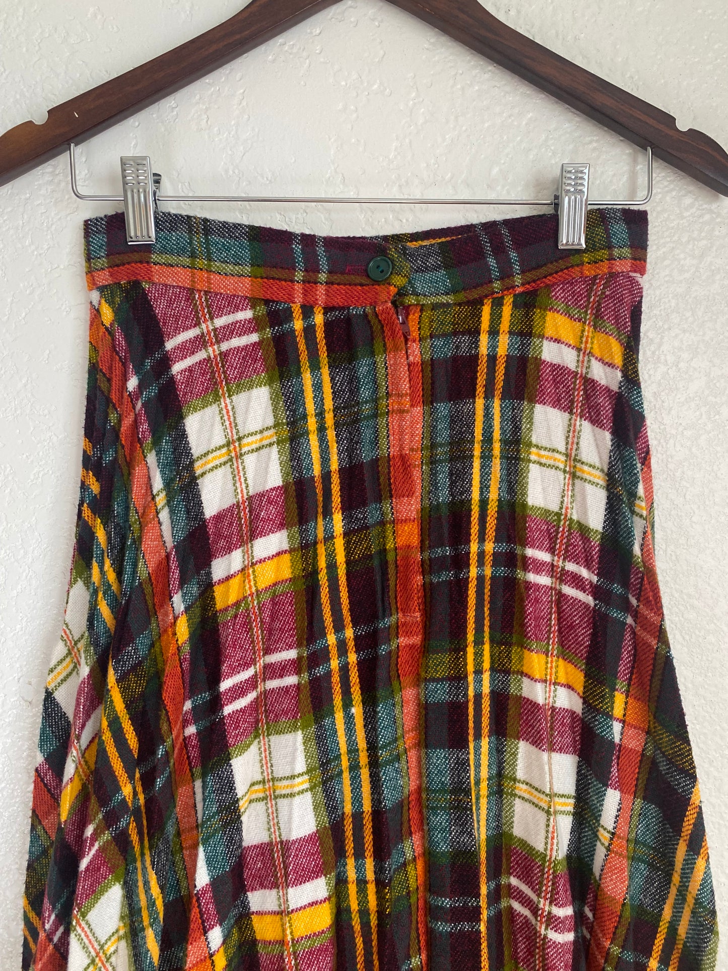 1970s Plaid Pleated Wool Maxi Skirt 27” waist