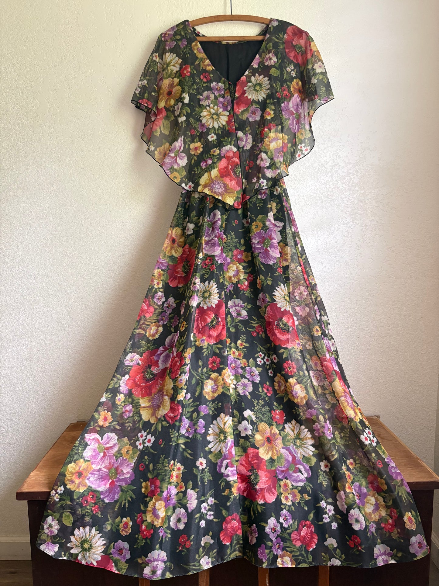 1970s Poppy Floral Print Shawl Maxi Dress Small Long
