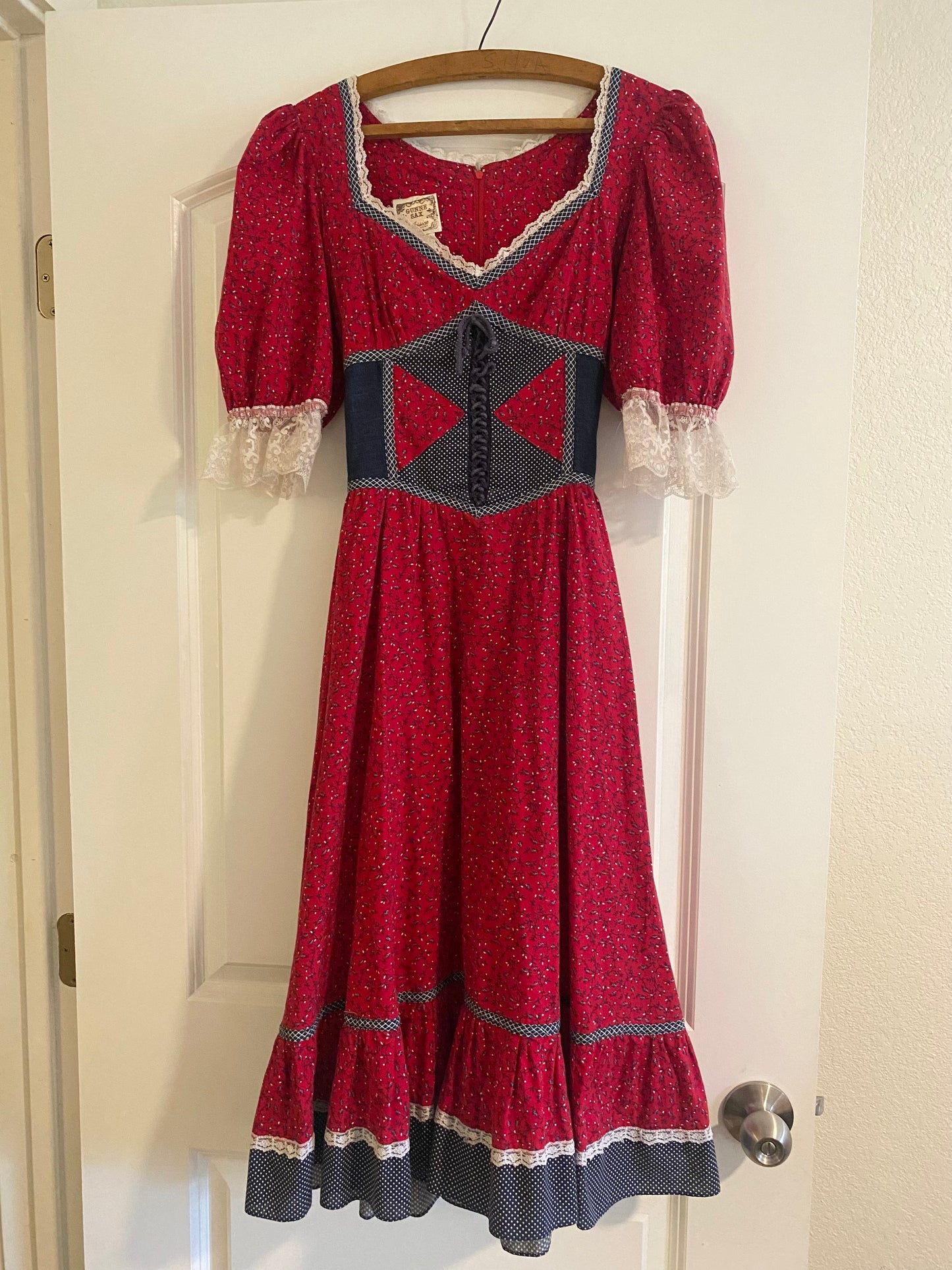 1970s Gunne Sax Red Calico Corset Dress size 11