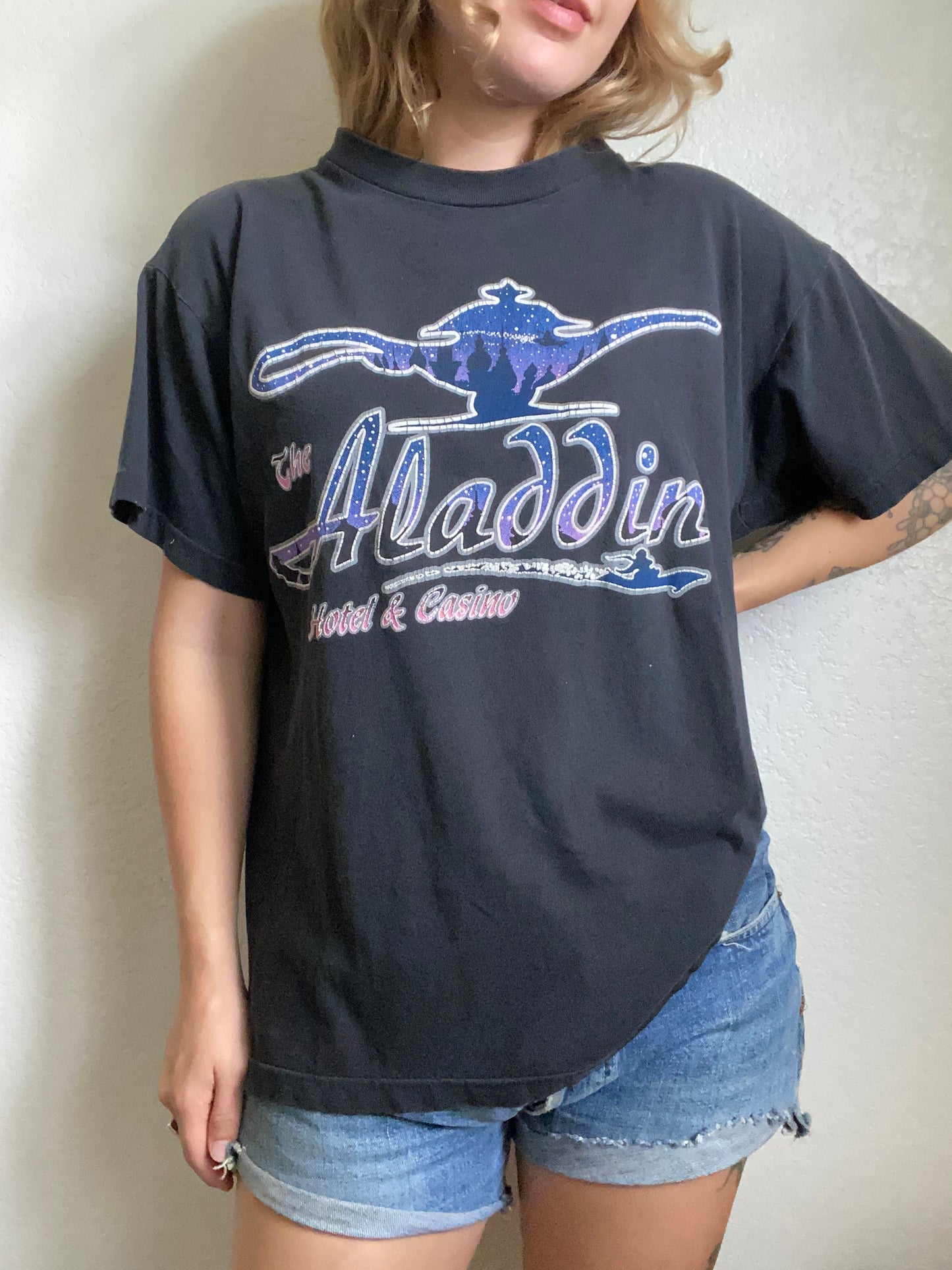 1990s Aladdin Hotel and Casino t shirt Large