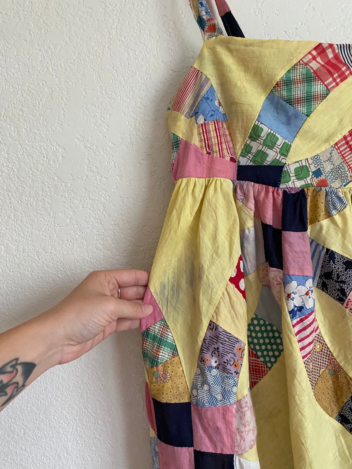 1940s Wedding Ring Feed Sack Quilt Topper Dress