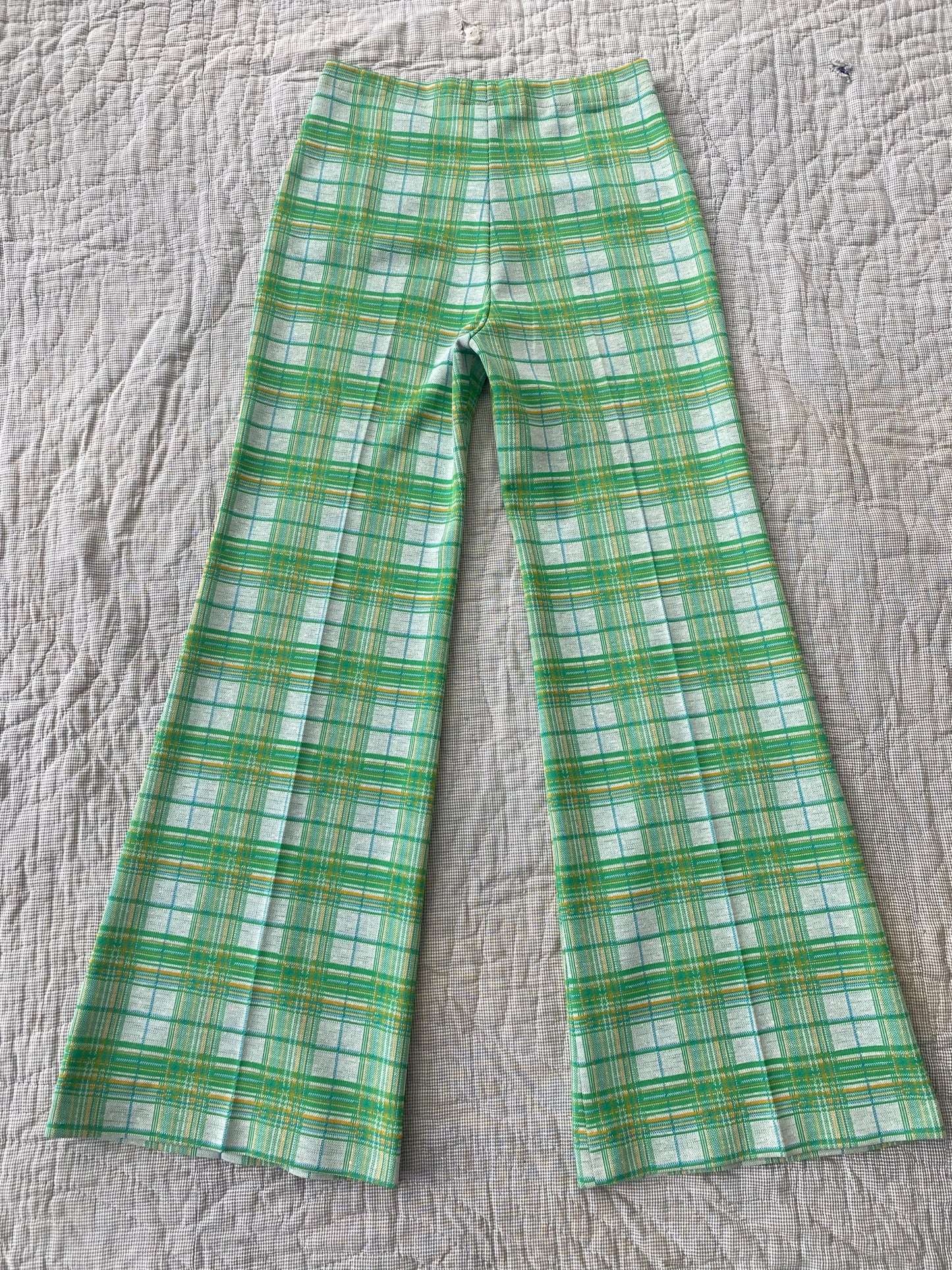 1970s Collegian Plaid Bell Bottoms 30x32