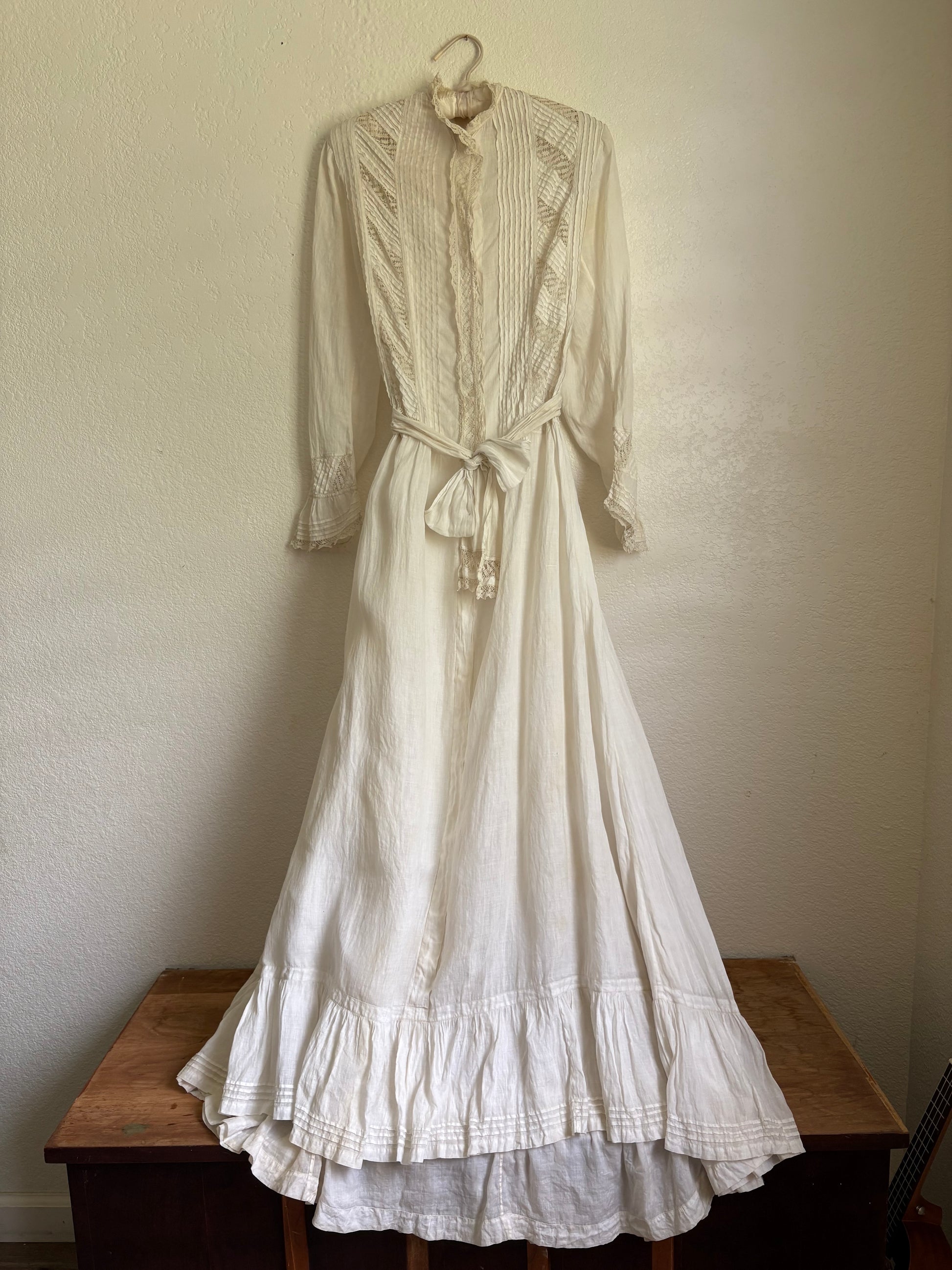 Early 1900s Edwardian Lawn cotton day dress XS/S Fringe Fox Vintage Early 1900s Edwardian Lawn cotton day dress XS/S Fringe Fox Vintage