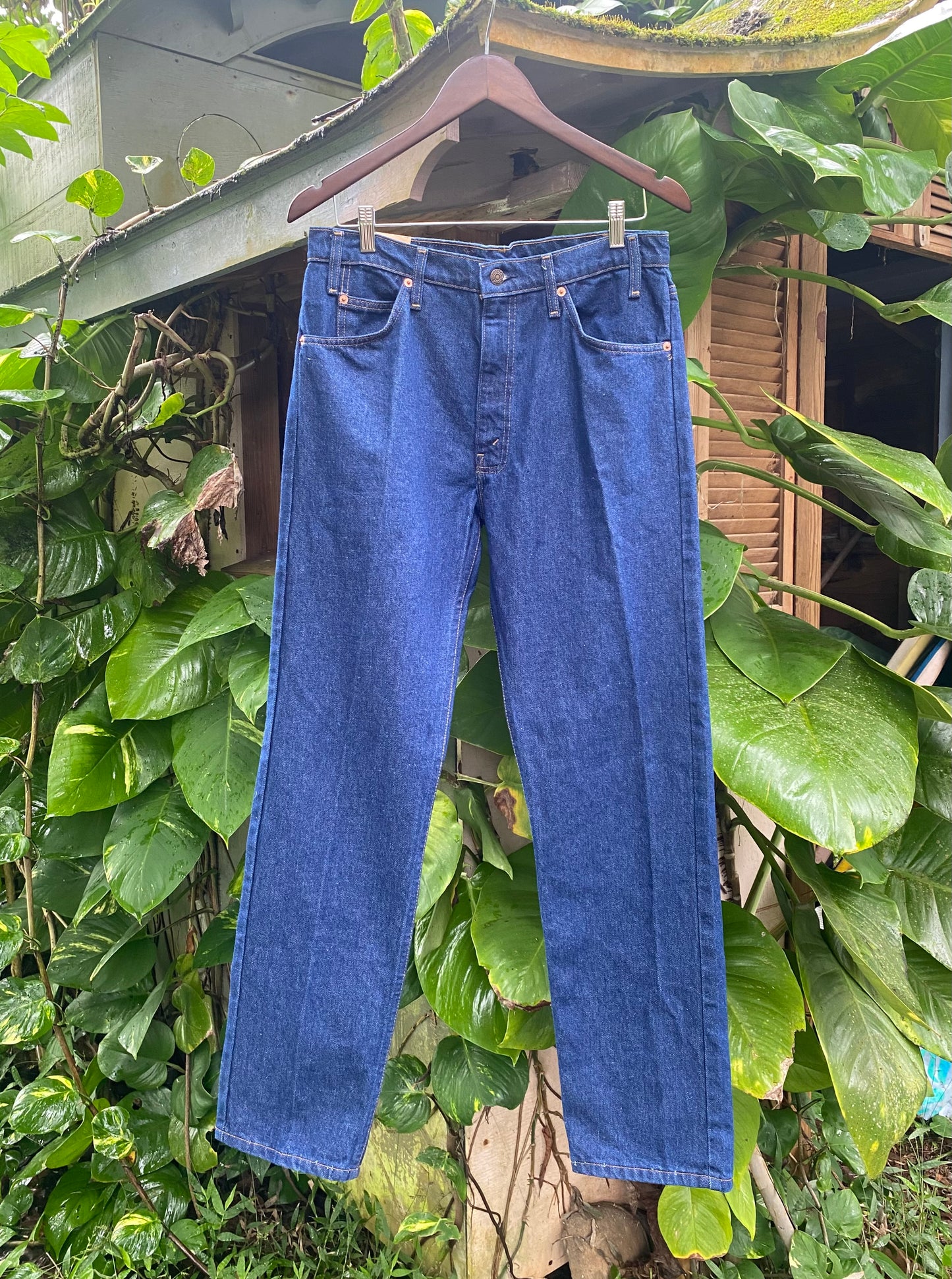 1980s Deadstock Levi’s 505 orange tab jeans 34 x 32