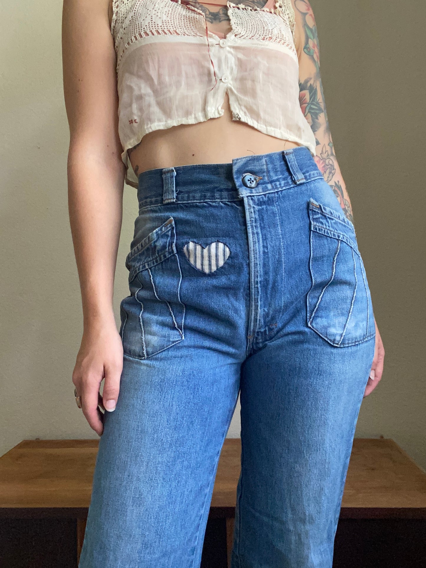 1970s H.i.S patch denim wide leg bell bottom jeans 28” waist